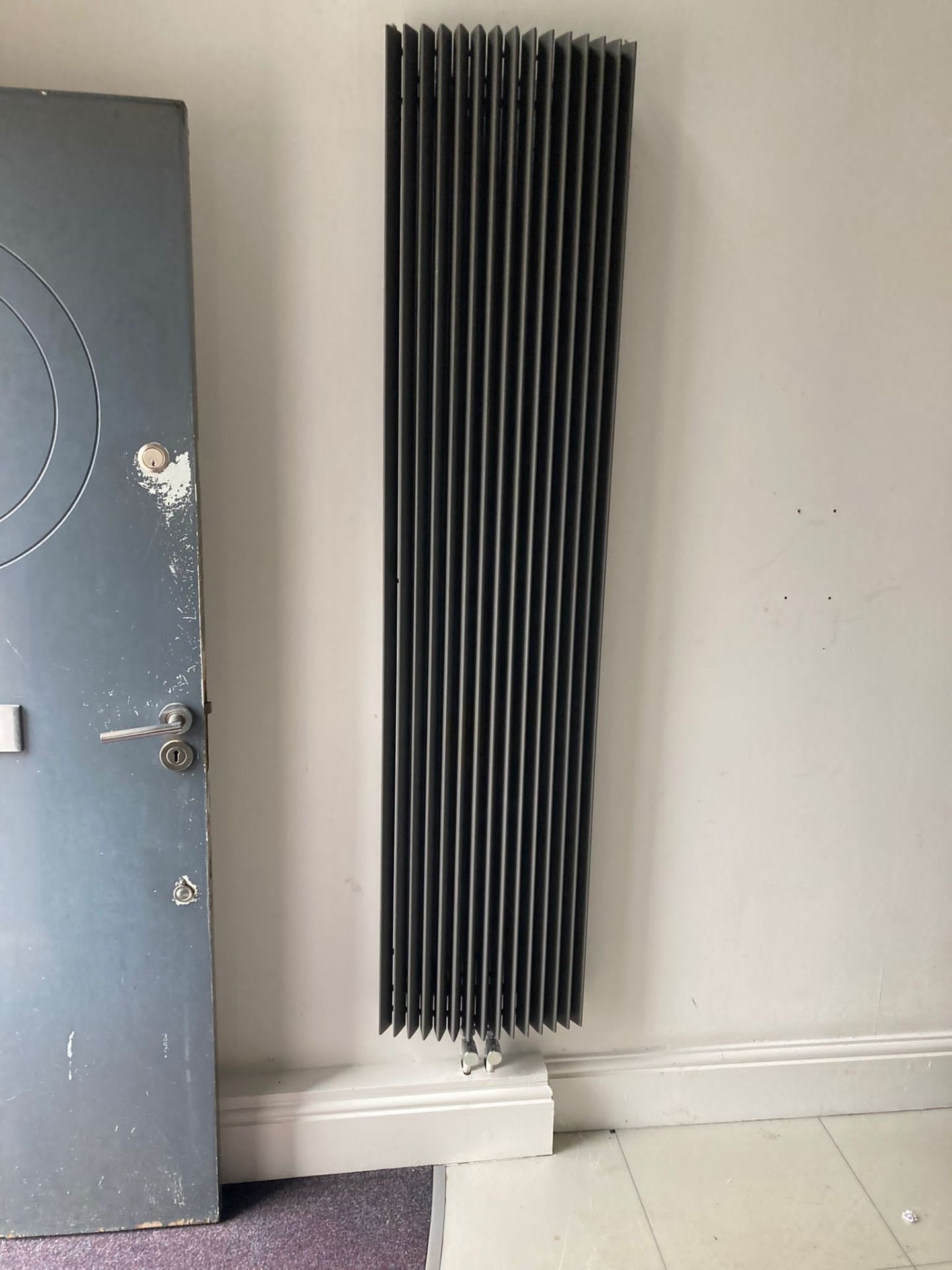 4 x Assorted Radiators - To Be Removed From An Executive Office Environment - Image 2 of 4