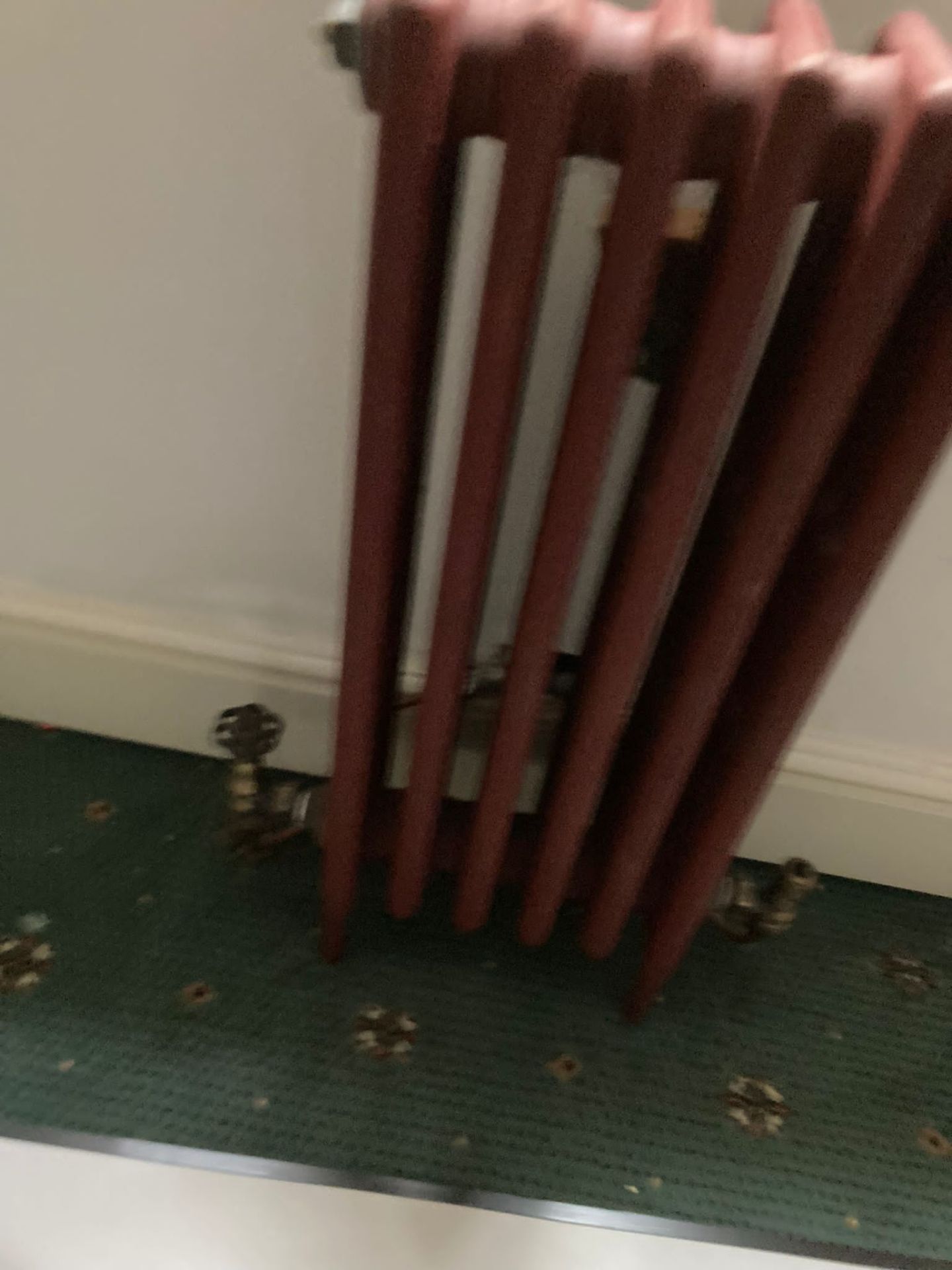 4 x Assorted Radiators - To Be Removed From An Executive Office Environment - Image 4 of 4