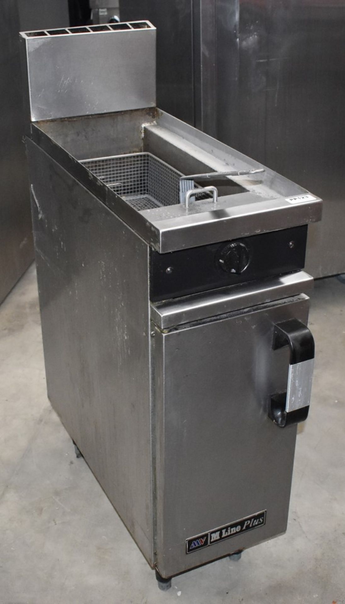 1 x Moorwood Vulcan M Line Plus Single Tank 30cm Gas Fryer - Model 30FD - Recently Removed From a - Image 3 of 12