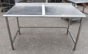 1 x Stainless Steel Prep Table Upstand and Central Divider - Suitable For Housing Undercounter