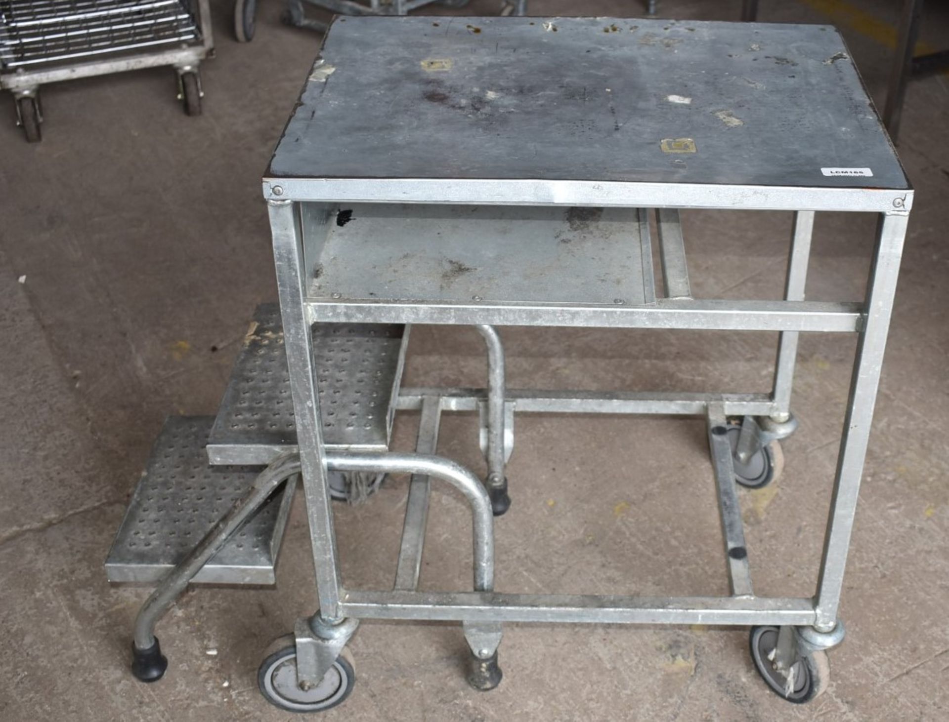 1 x Mobile Work Table With Fold Out Steps - Ideal For Shelf Stackers or Storage Room Steps - - Image 2 of 8