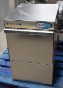 1 x Class EQ Eco 2 Undercounter Glass Washer With Stainless Steel Exterior - 240v - Dimensions: