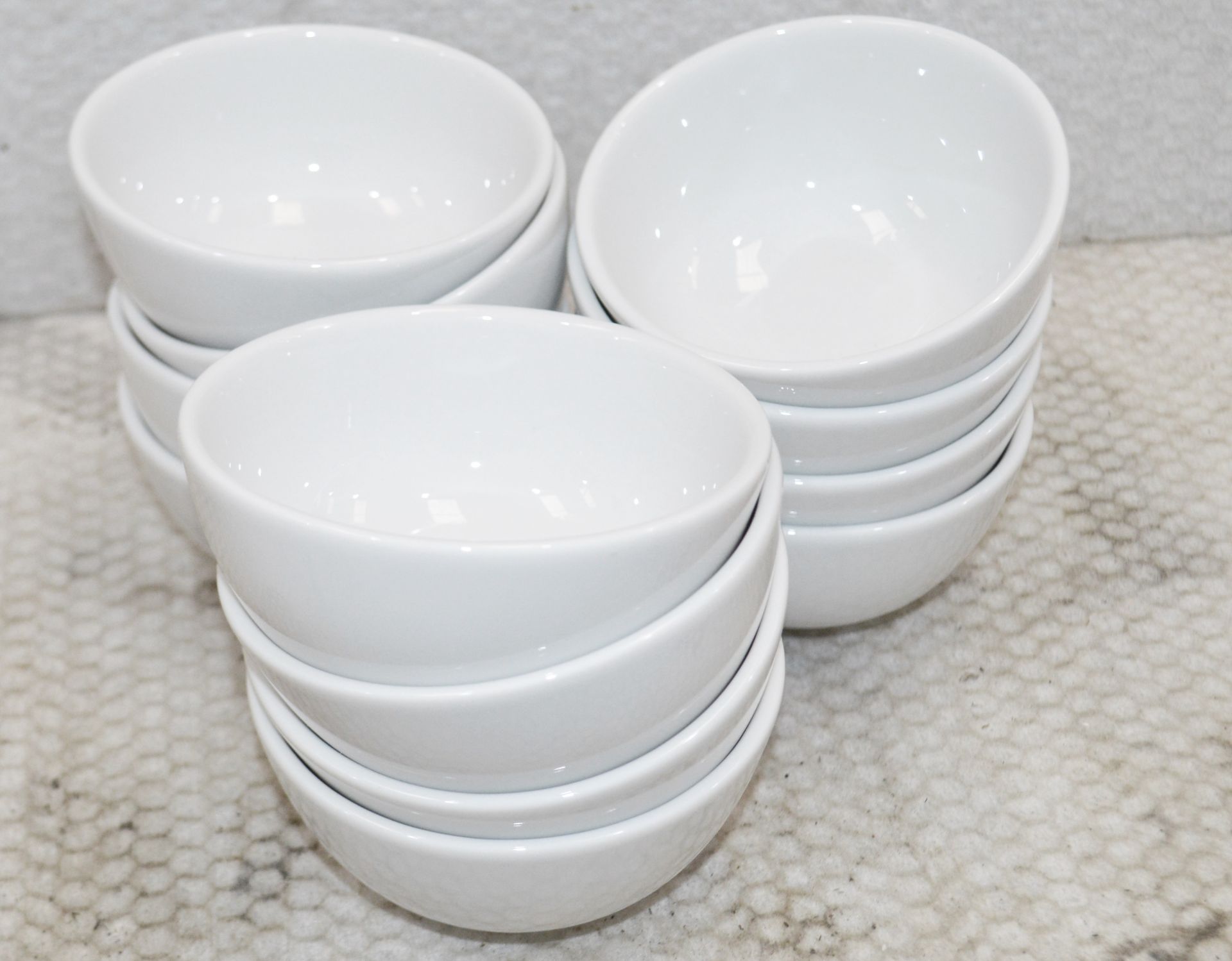 30 x Porcelite 11cm Rice Bowls - Recently Removed From A Commercial Restaurant Environment - CL011 -