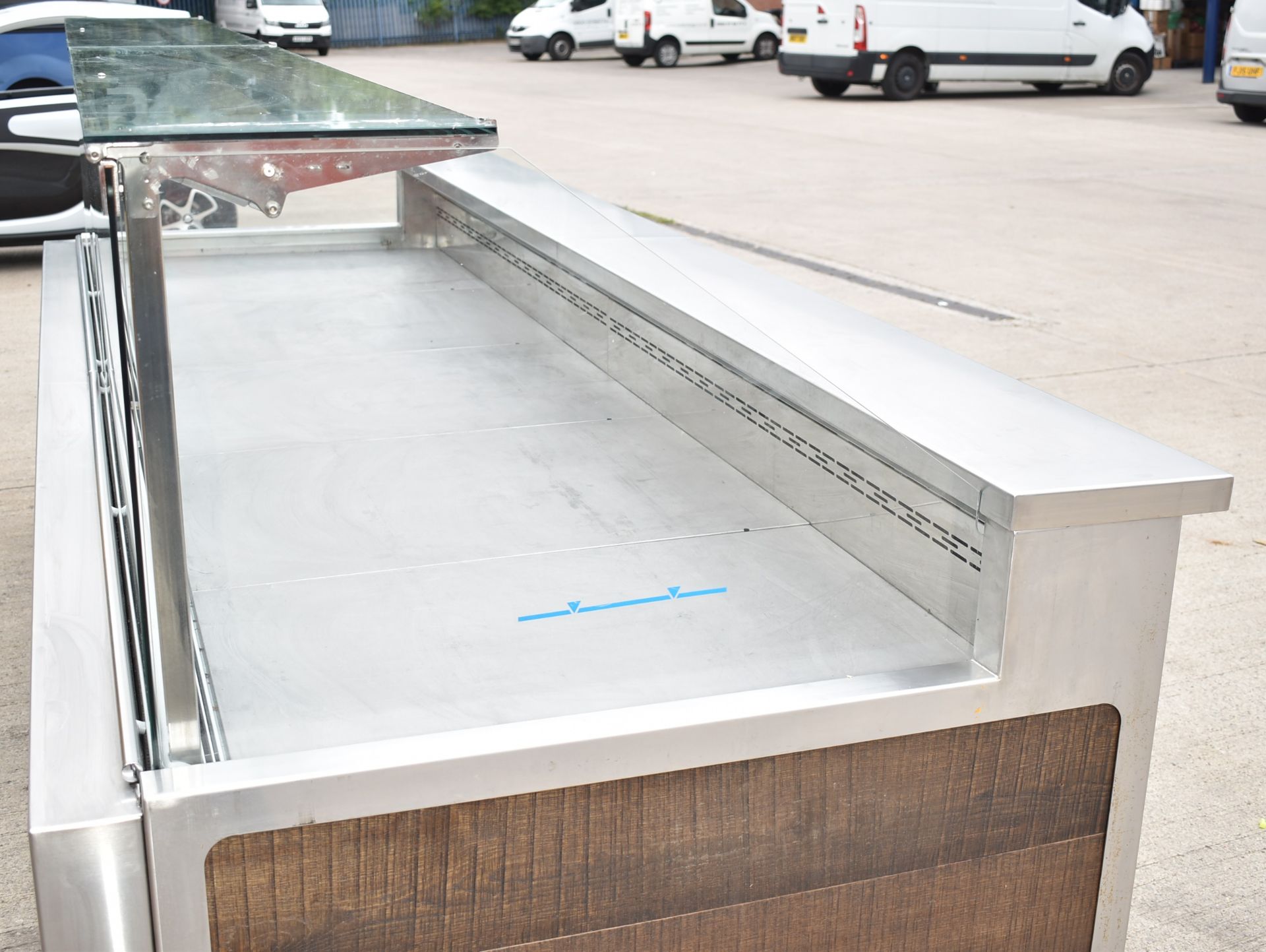 1 x Eurocryor Bistro Refrigerated Retail Counter - Suitable For Takeaways, Butchers, Deli, Cake - Image 15 of 28