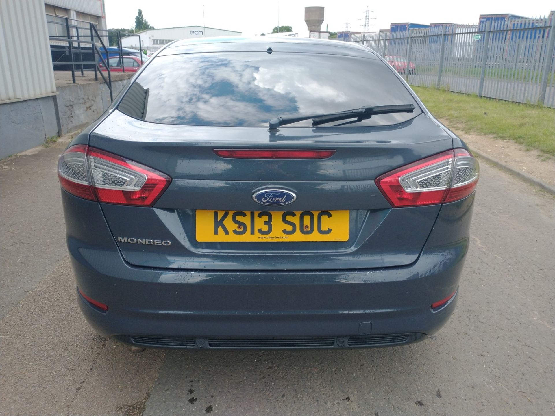 2013 Ford Mondeo Zetec Business Edn Tdci Diesel Hatchback - CL505 - NO VAT ON THE HAMMER - Location: - Image 7 of 18