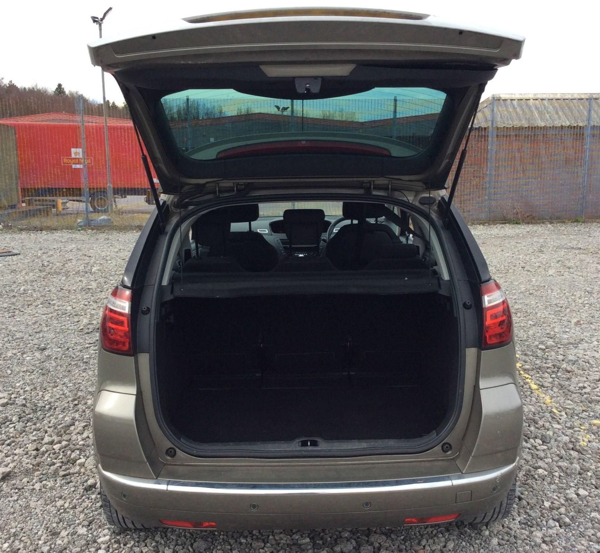 2010 Citroen C4 Picasso 1.6 Vtr+ 16V 5 Door MPV - CL505 - Ref: VVS0013 - NO VAT ON THE HAMMER - Loca - Image 12 of 17