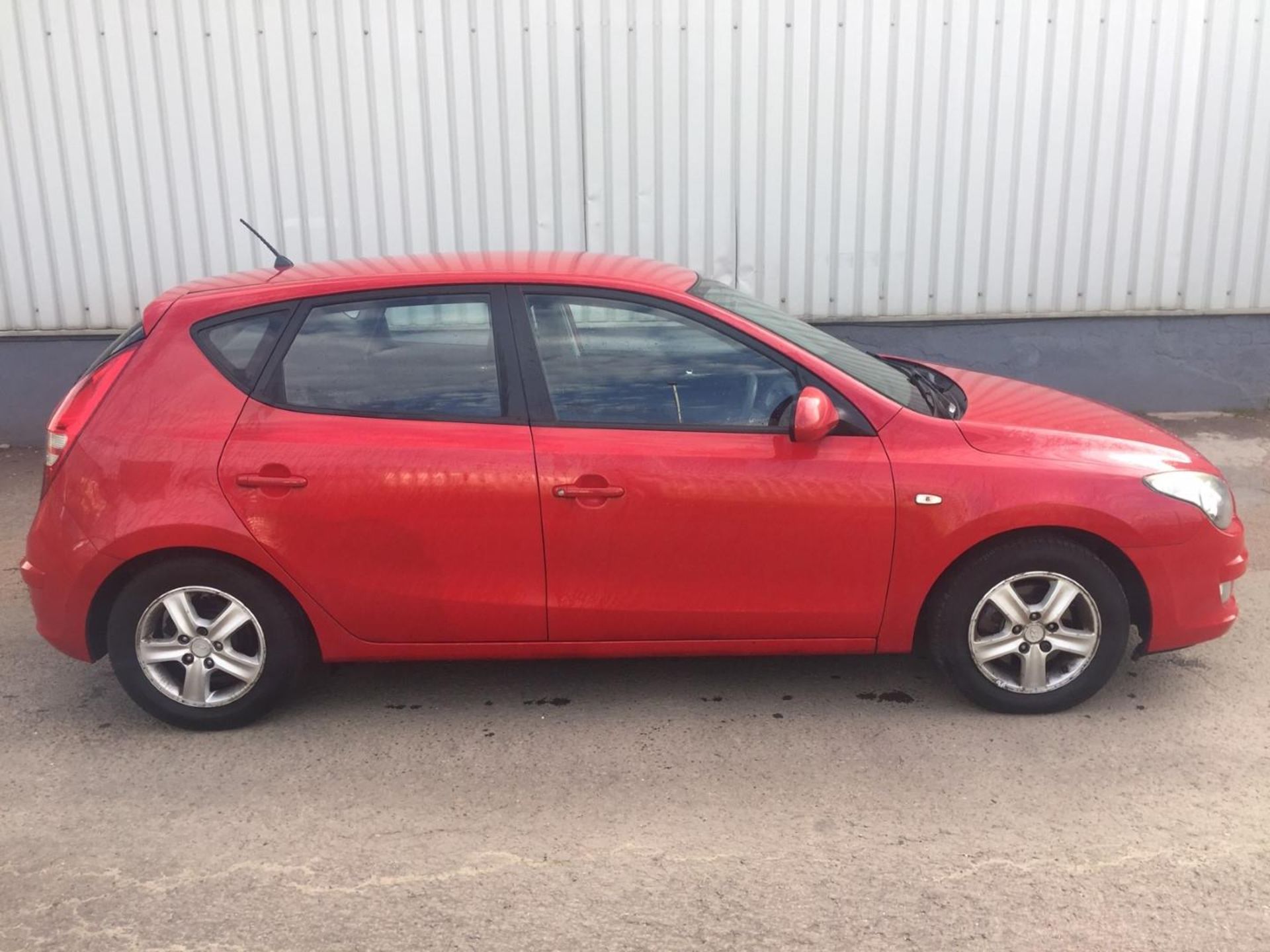 2009 Hyundai i30 Comfort 1.6 Petrol - CL505 - Ref: VVS0021 - NO VAT ON THE HAMMER - Location: Corby, - Image 2 of 11