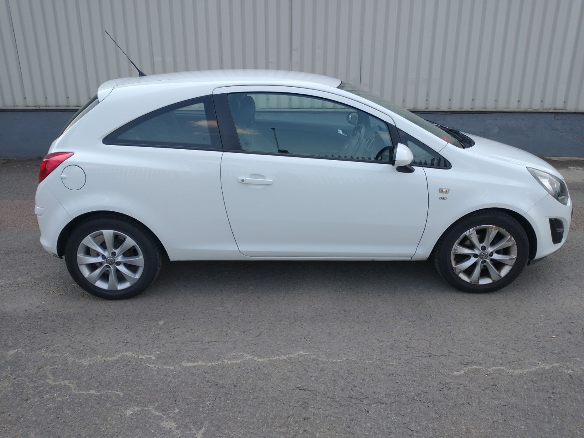 2014 Vauxhall Corsa Excite 3dr Hatchback 1.2 Petrol - CL505 - Ref: VVS034 - NO VAT ON THE HAMMER - Image 2 of 16