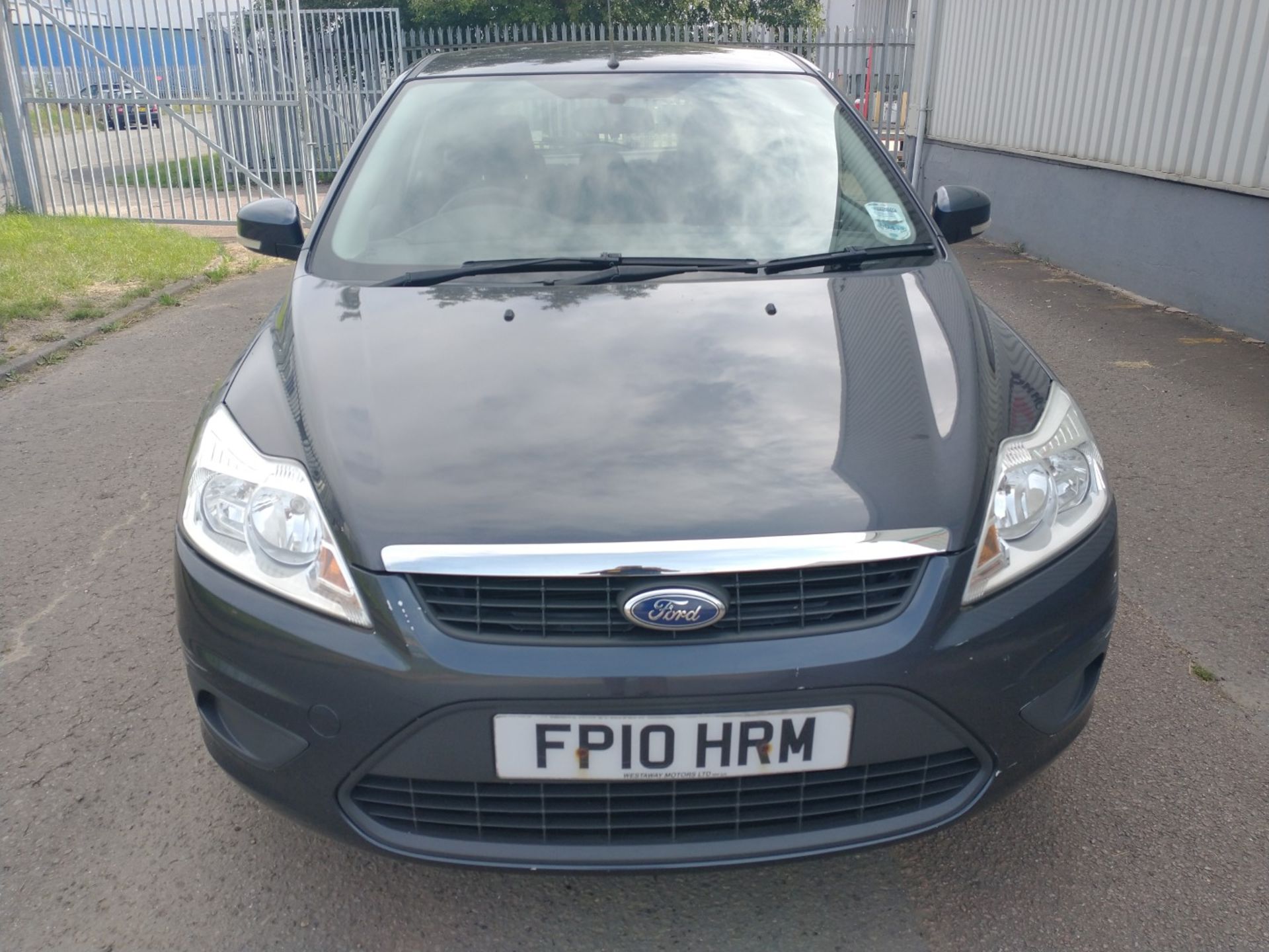 2010 Ford Focus style 100 5dr Hatchback 1.6 Petrol - CL505 - Ref: VVS043 - Location: Corby, - Image 3 of 16