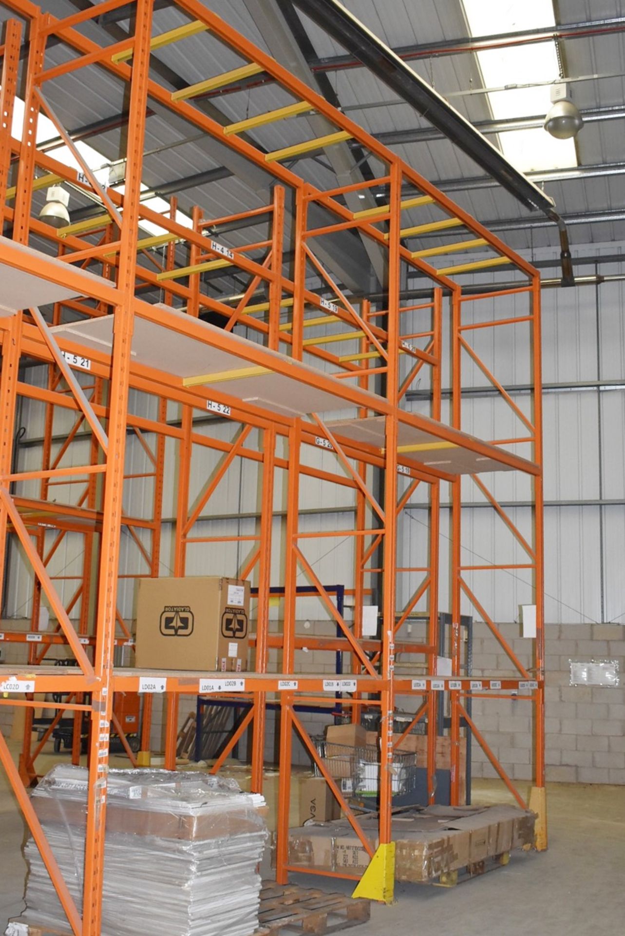 5 x Bays of RediRack Warehouse Pallet Racking - Lot Includes 6 x Uprights and 30 x Crossbeams - - Image 5 of 5