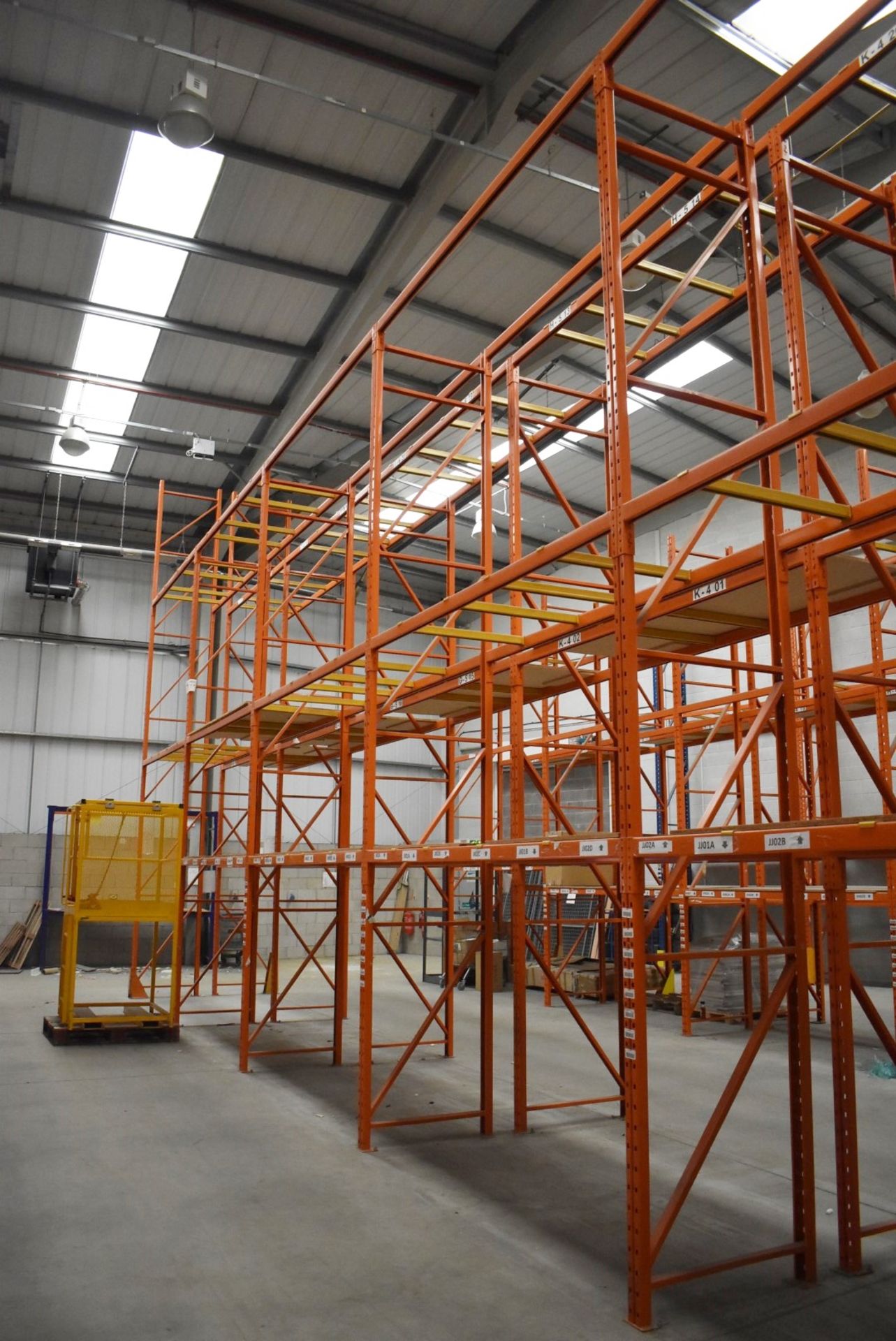 5 x Bays of RediRack Warehouse Pallet Racking - Lot Includes 6 x Uprights and 30 x Crossbeams - - Image 3 of 4