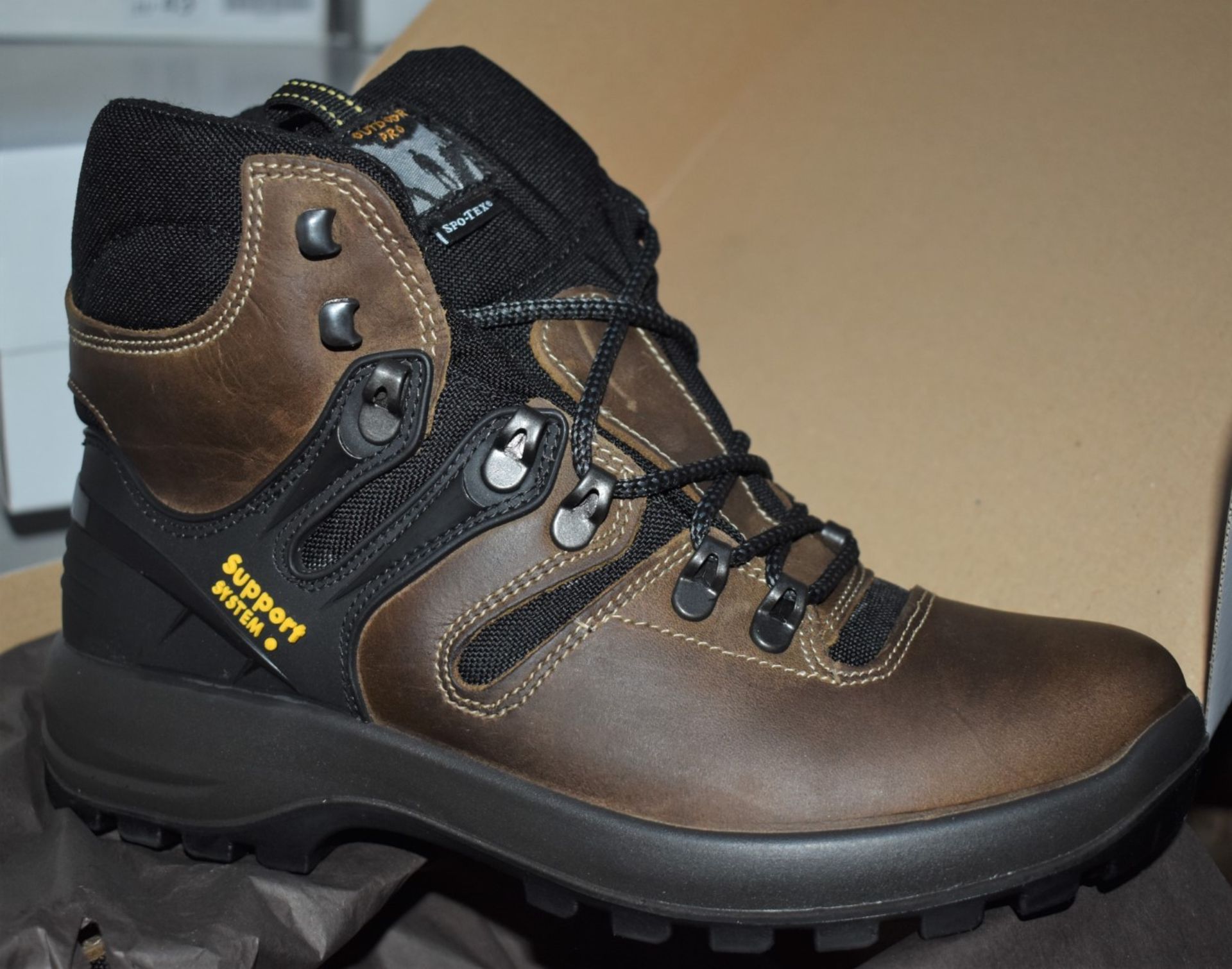 1 x Pair of Mens VIBRAM Walking Boots - Outdoor Pro Spo-Tex Trekking Boots With Support System - - Image 4 of 5