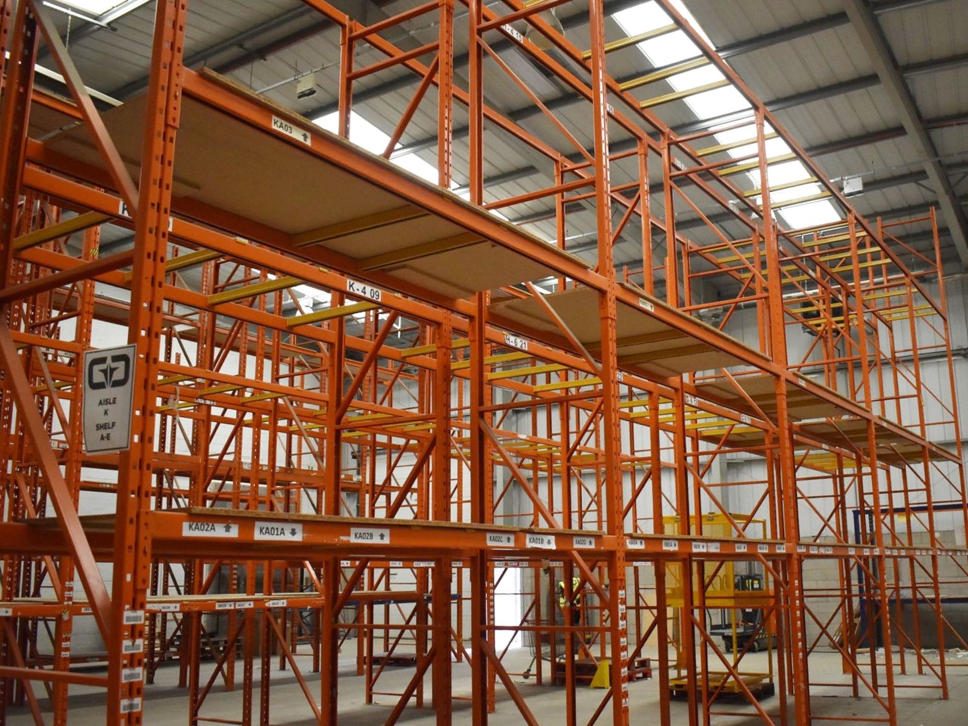 5 x Bays of RediRack Warehouse Pallet Racking - Lot Includes 6 x Uprights and 30 x Crossbeams - - Image 2 of 5