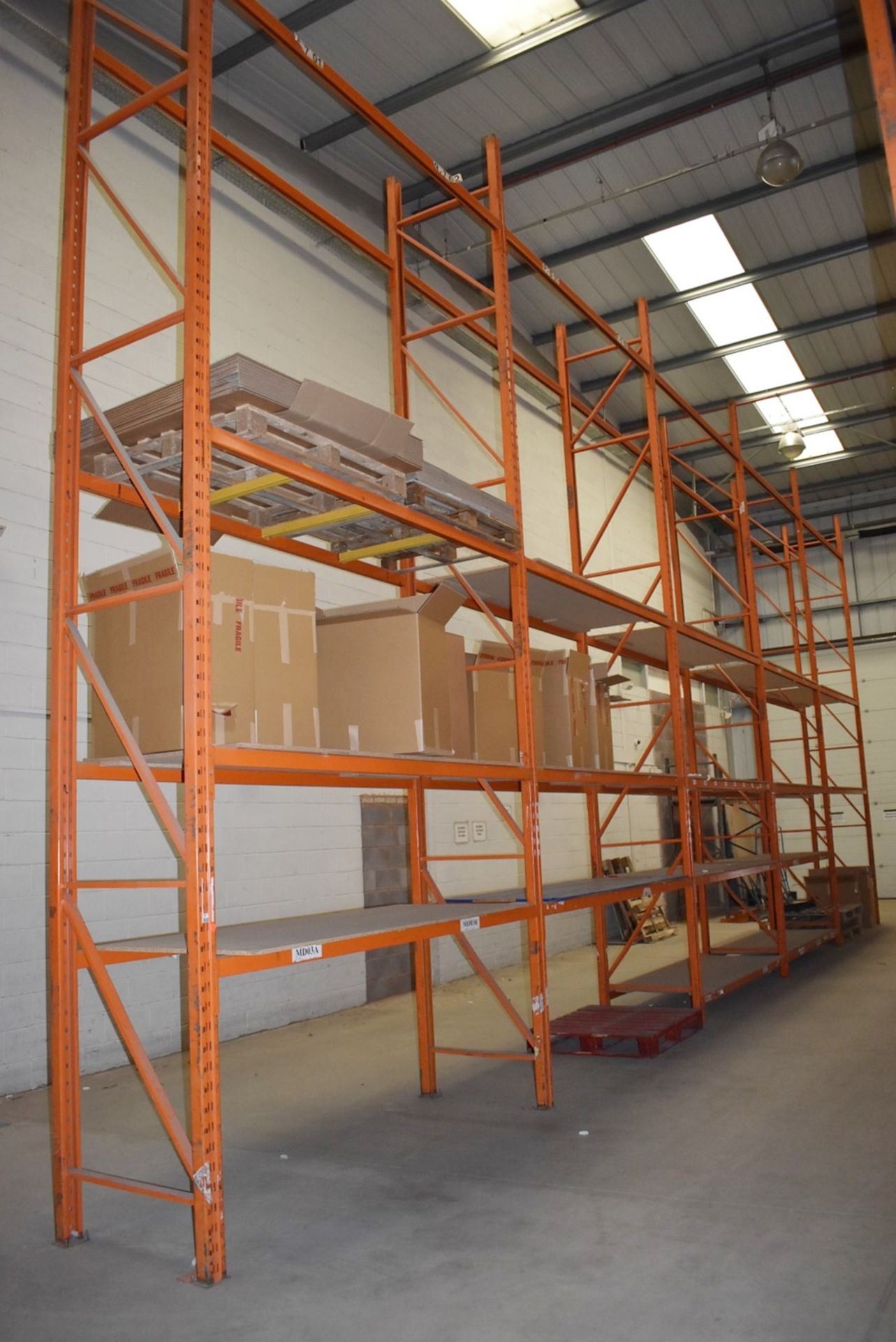5 x Bays of RediRack Warehouse Pallet Racking - Lot Includes 6 x Uprights and 38 x Crossbeams - - Image 2 of 4