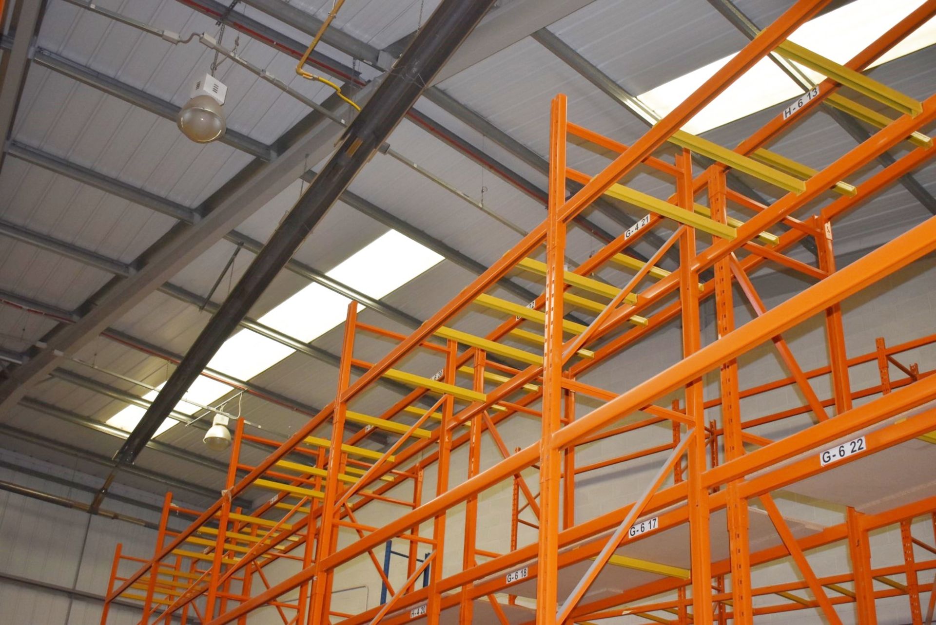 5 x Bays of RediRack Warehouse Pallet Racking - Lot Includes 6 x Uprights and 30 x Crossbeams - - Image 4 of 5