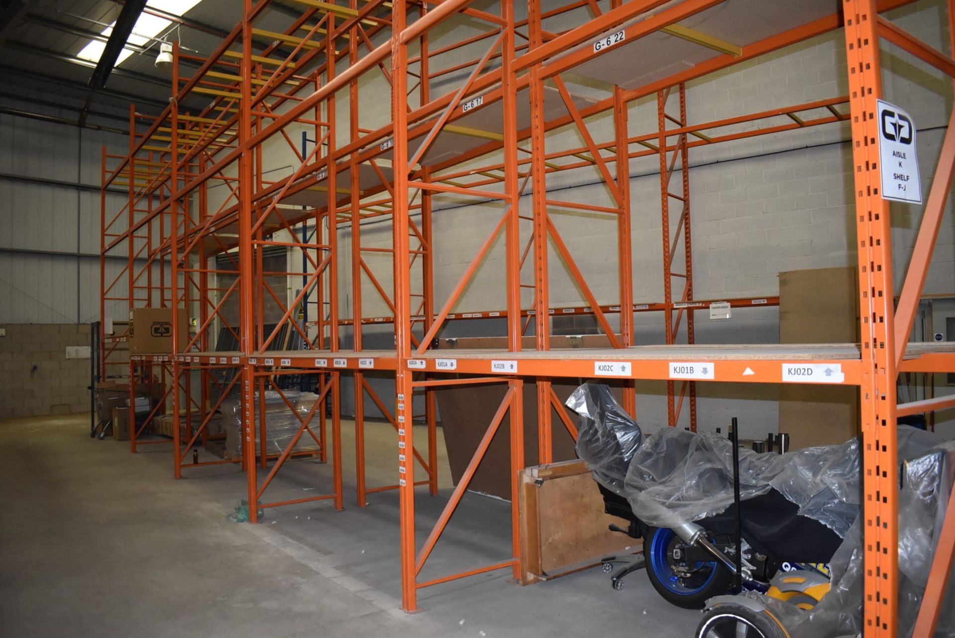 5 x Bays of RediRack Warehouse Pallet Racking - Lot Includes 6 x Uprights and 30 x Crossbeams - - Image 3 of 5