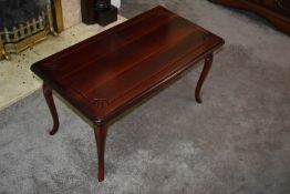 1 x Mahogany Coffee Table Plus TV Stand - No VAT On The Hammer - CL999 - Location: Manchester, M20