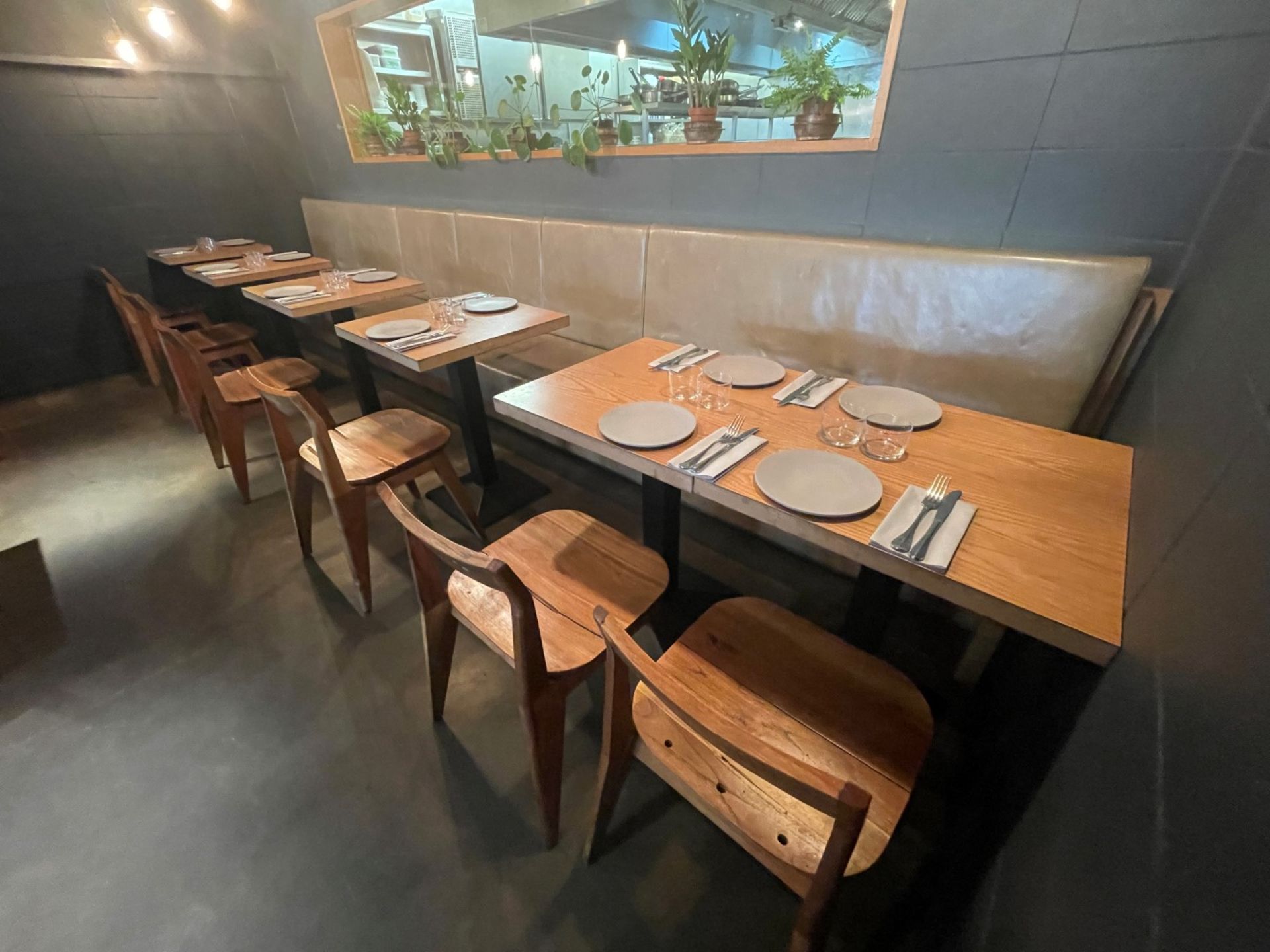 12 x Solid Wood Bistro Bar Dining Chairs - Ref: MAN141 - CL677 - Location: London W1F - Image 3 of 14