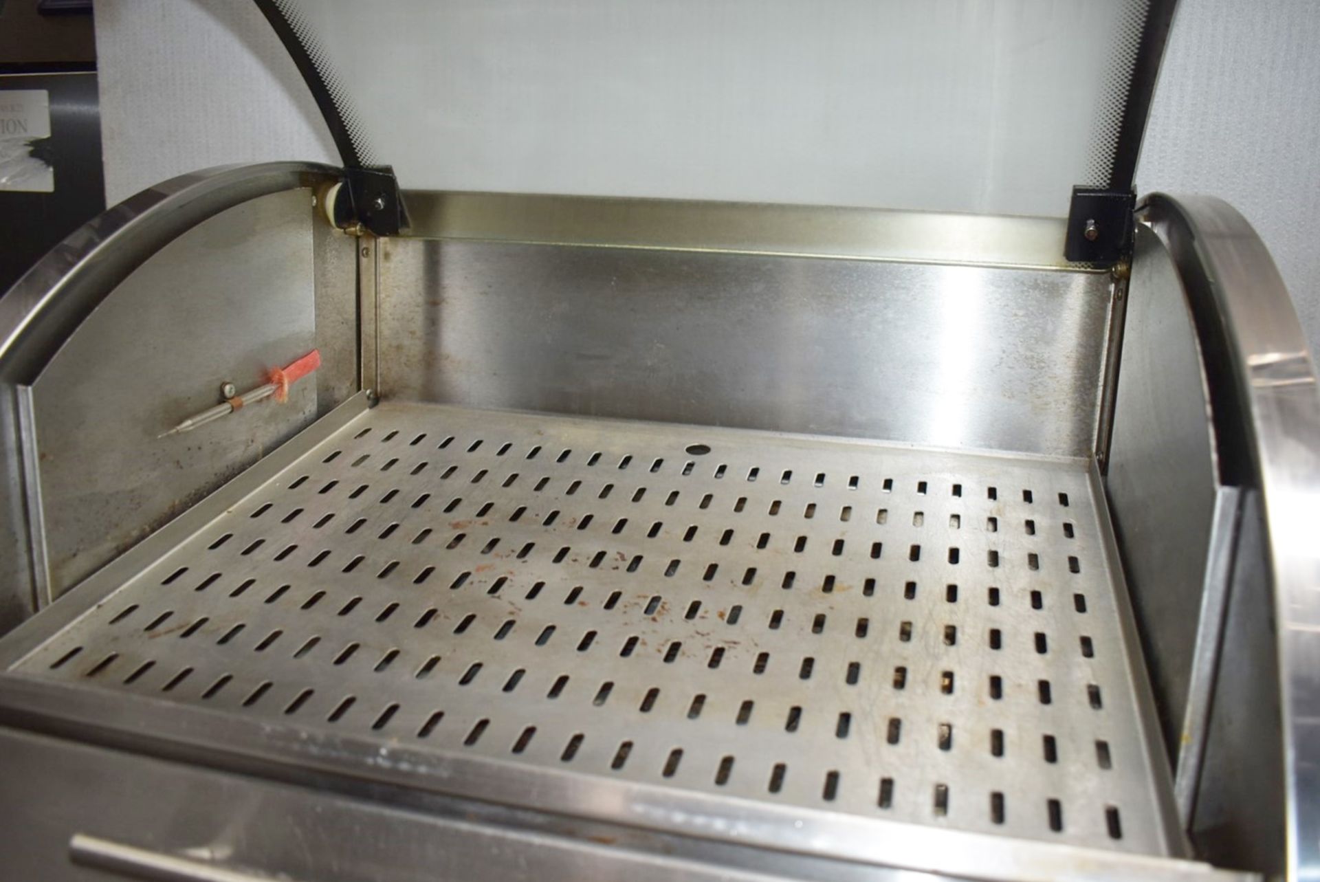 1 x Countertop Oven With Food Warmer Display - Dimensions: H63 x W55 x D56 cms - Recently Removed - Image 7 of 14