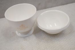 14 x Godiva White and Gold Bowls Suitable For Deserts, Soups or Starters - Recently Removed From A