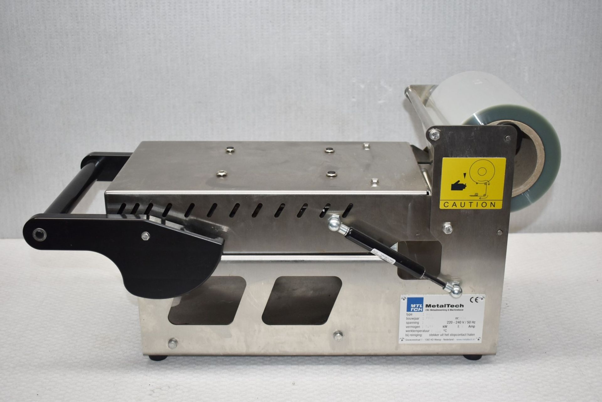 1 x Metal Tech Manual Food Tray Sealing Machine - Type 190 - 2018 Model - 240v - Recently Removed - Image 3 of 7