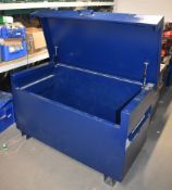 1 x TradeSafe Tool Storage Chest - Ideal For Use on Worksites and Vans To Help Protect Your
