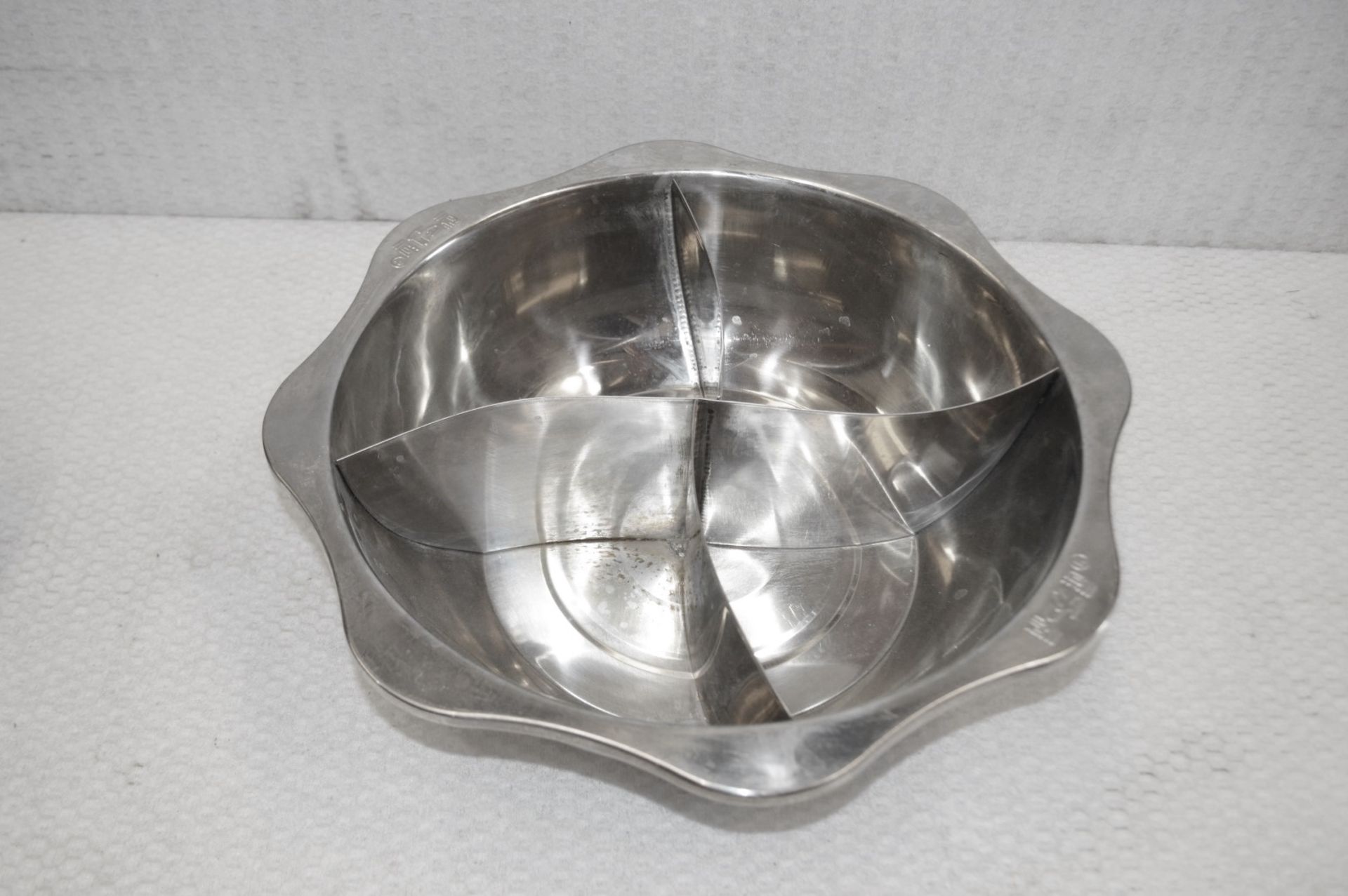 8 x Stainless Steel Buffet Serving Bowls- Dimensions: L37 x W37 x cm - Recently Removed From a - Image 2 of 4