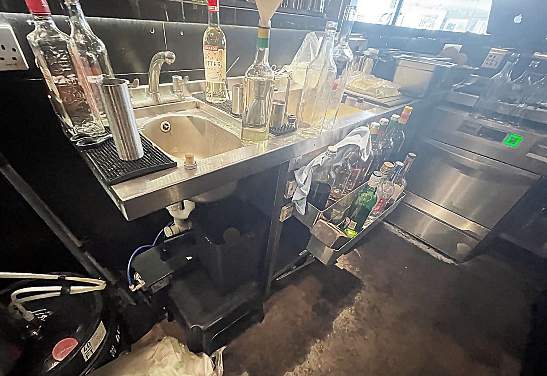 4.3 Metre Long Restaurant Bar With Black Granite Counter Top, Stainless Steel Back-Bar + Glass Rack - Image 18 of 26