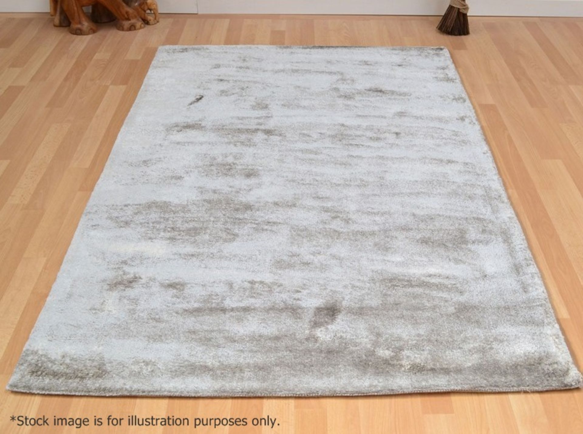 1 x Asiatic 'Dolce' Luxurious Rug in Silver - Dimensions (approx): 160x230cm - Ref: 6319128/
