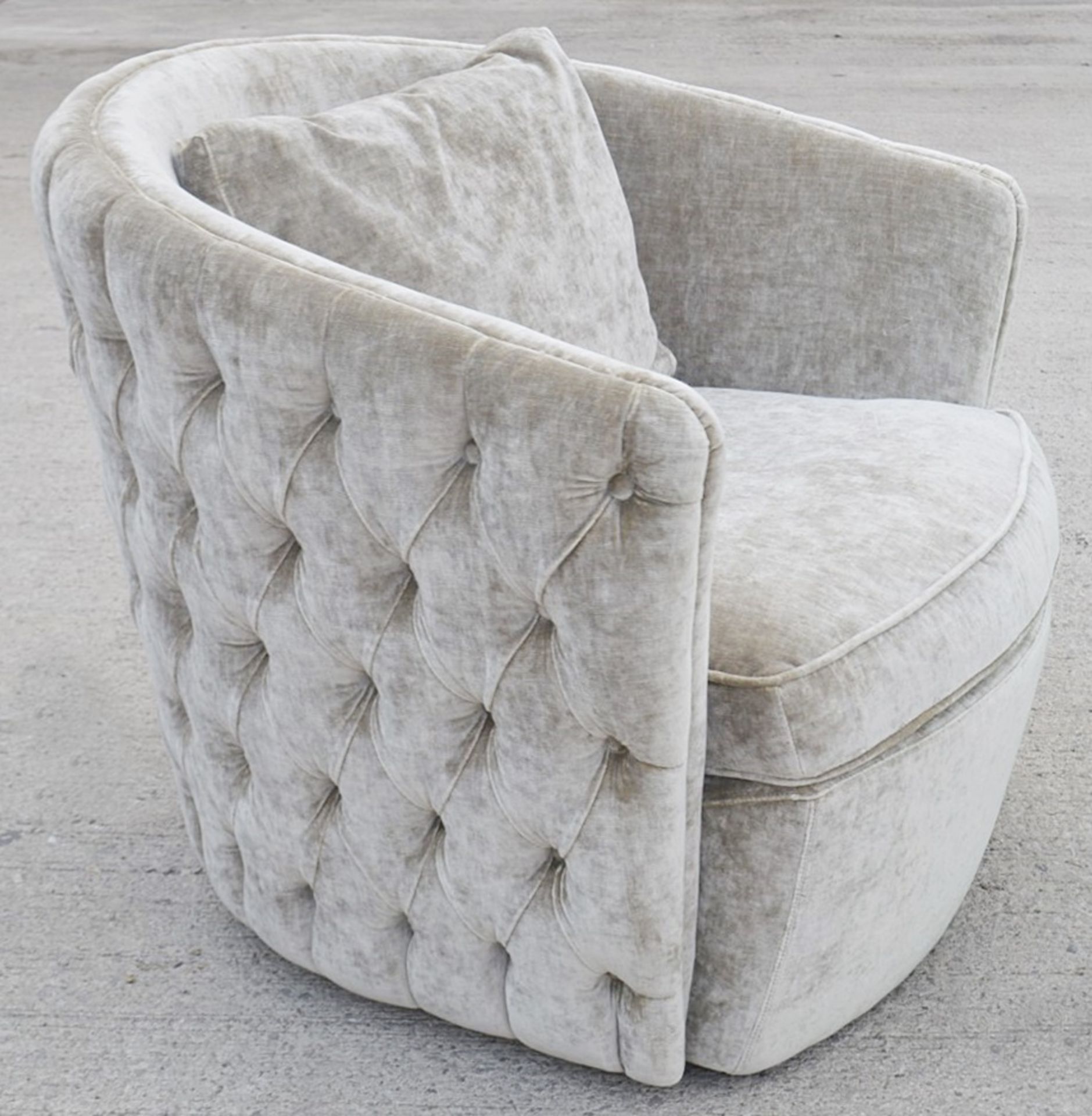 1 x GIORGIO COLLECTION 'LIFETIME' Luxury Upholstered Swivel Armchair - Original RRP £2,196.00 - Image 4 of 13