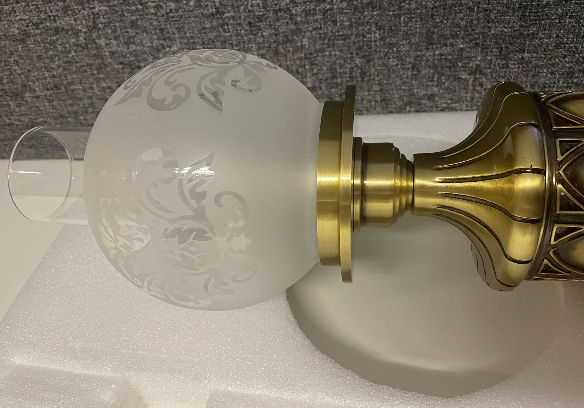 1 x Chelsom Substantial Wall Feature Light with dimmer switch and newall post style brass and glass - Image 15 of 18