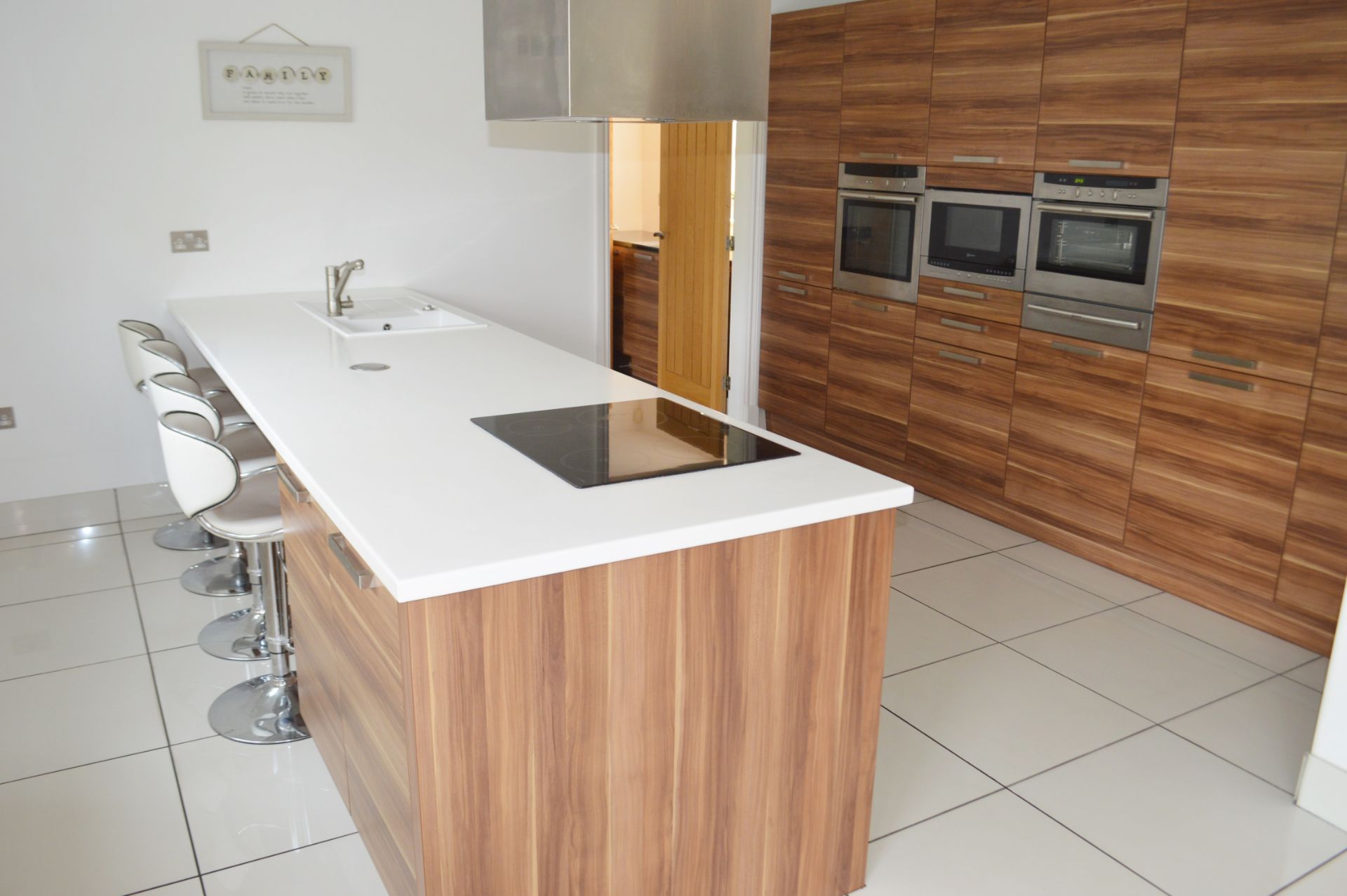 1 x Contemporary Bespoke Fitted Kitchen And Utilty Room  With Integrated Neff Branded Appliances,