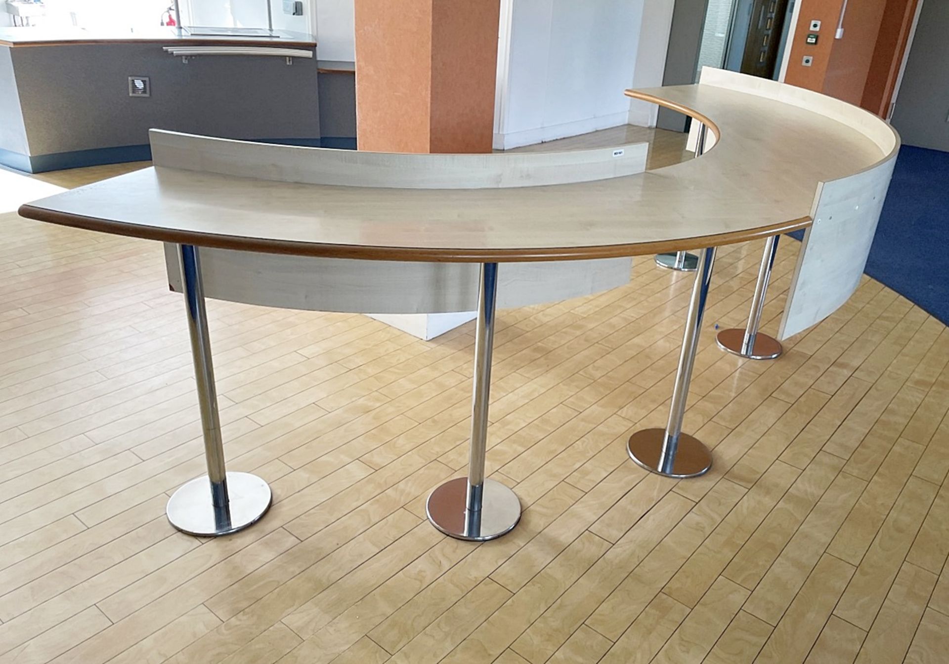 1 x Curved Workstation / Breakfast Bar - Dimensions: W390 x D50 x H99cm Ref: ED161 - To Be Removed F