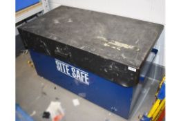 1 x Site Safe Tool Storage Chest - Ideal For Use on Worksites and Vans To Help Protect Your