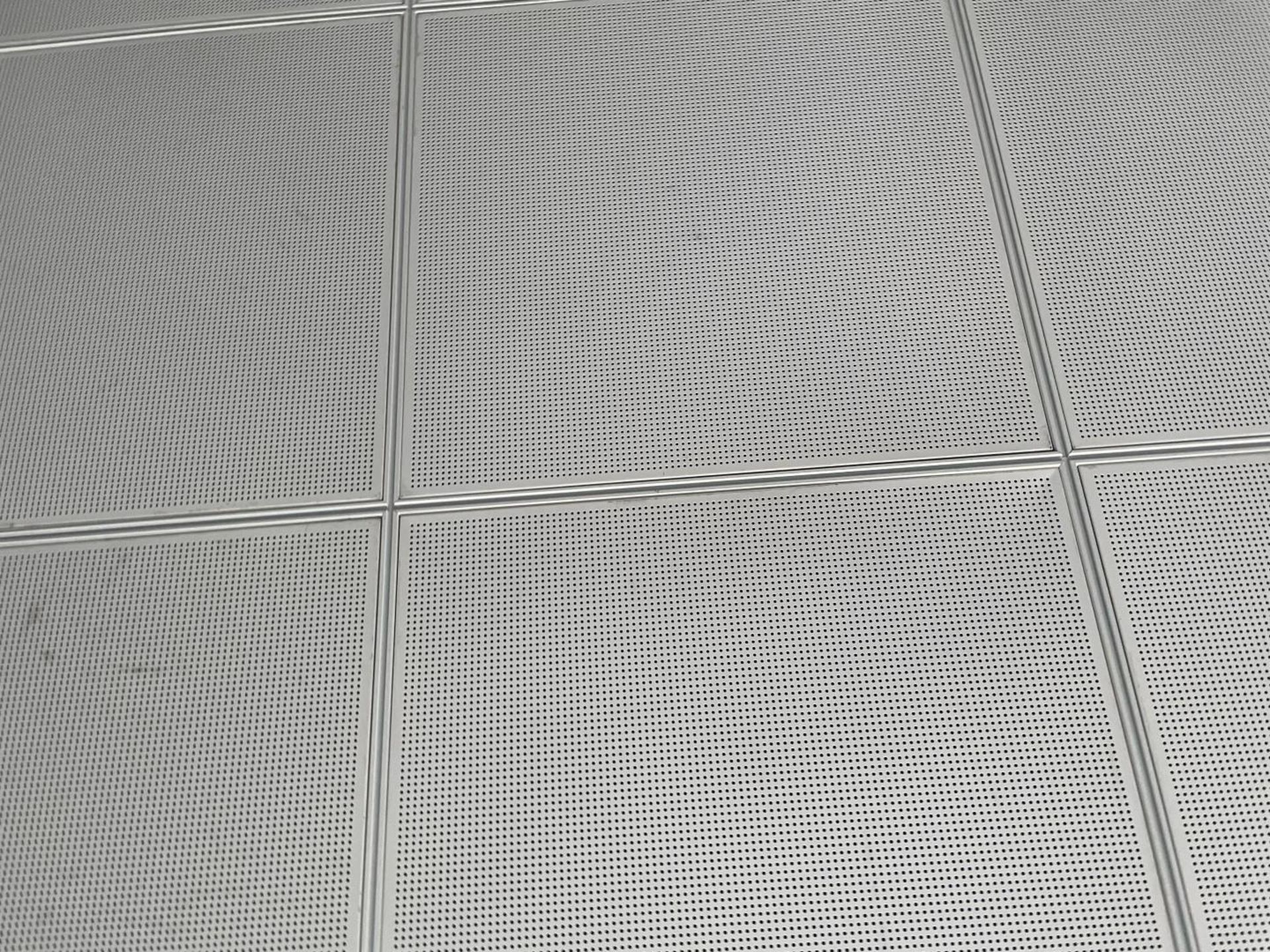 Approximately 80 x Metal Ceiling Tiles - Some With Lights - Each Tile Measures Around 59x59cm - Ref: - Image 4 of 5