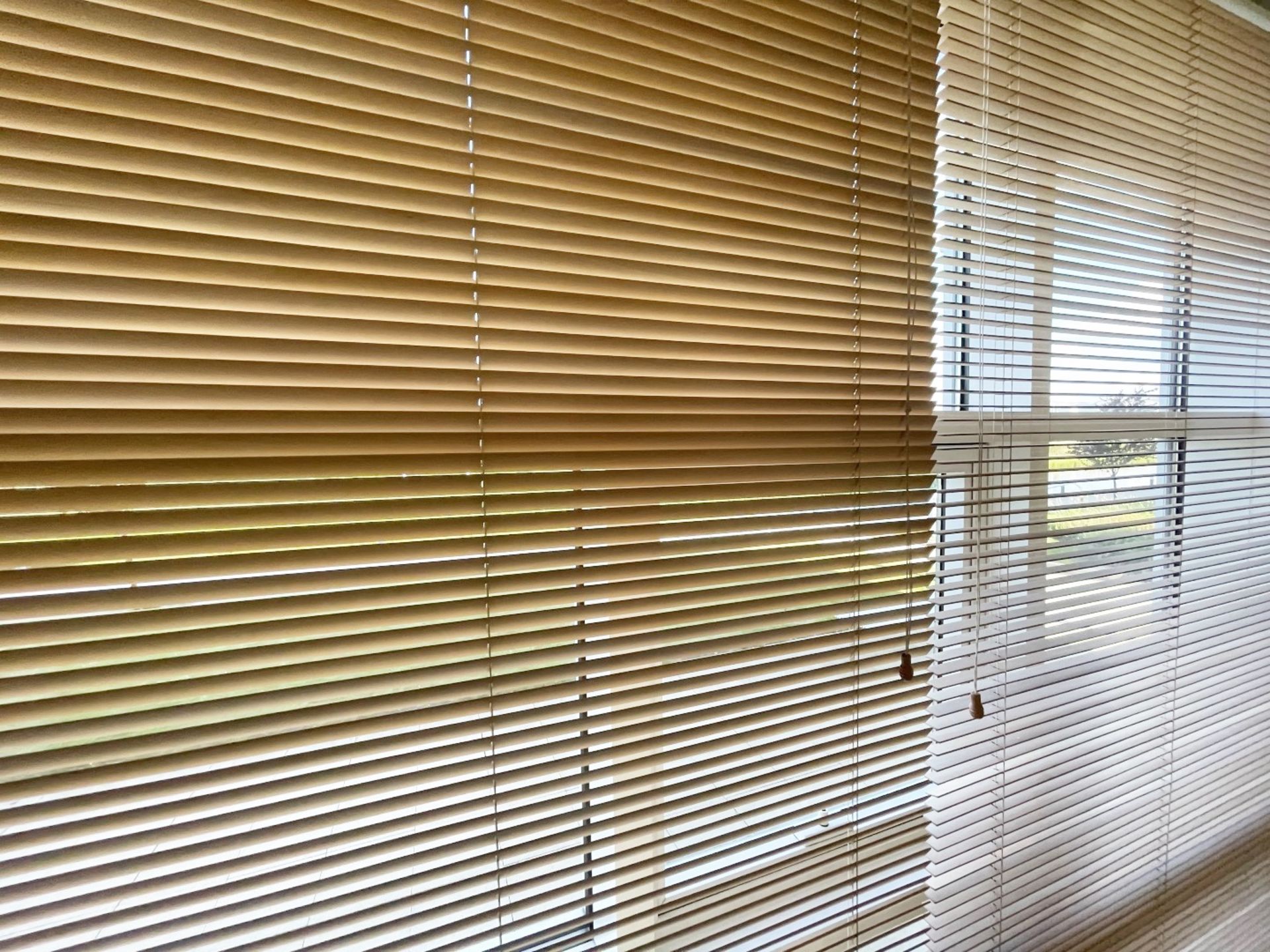 8 x Sets Of Window Blinds - Includes 4 x Sets Measuring 130 x 260cm, 4 x Set Measuring 130 x 170cm - - Image 4 of 4