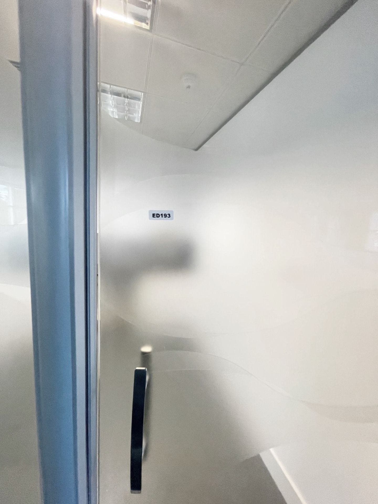 4 x Glass Office Cube Divider Panels - Inc. 2 x Glass Panels and Door - Currently Covering 237cm - Image 4 of 4