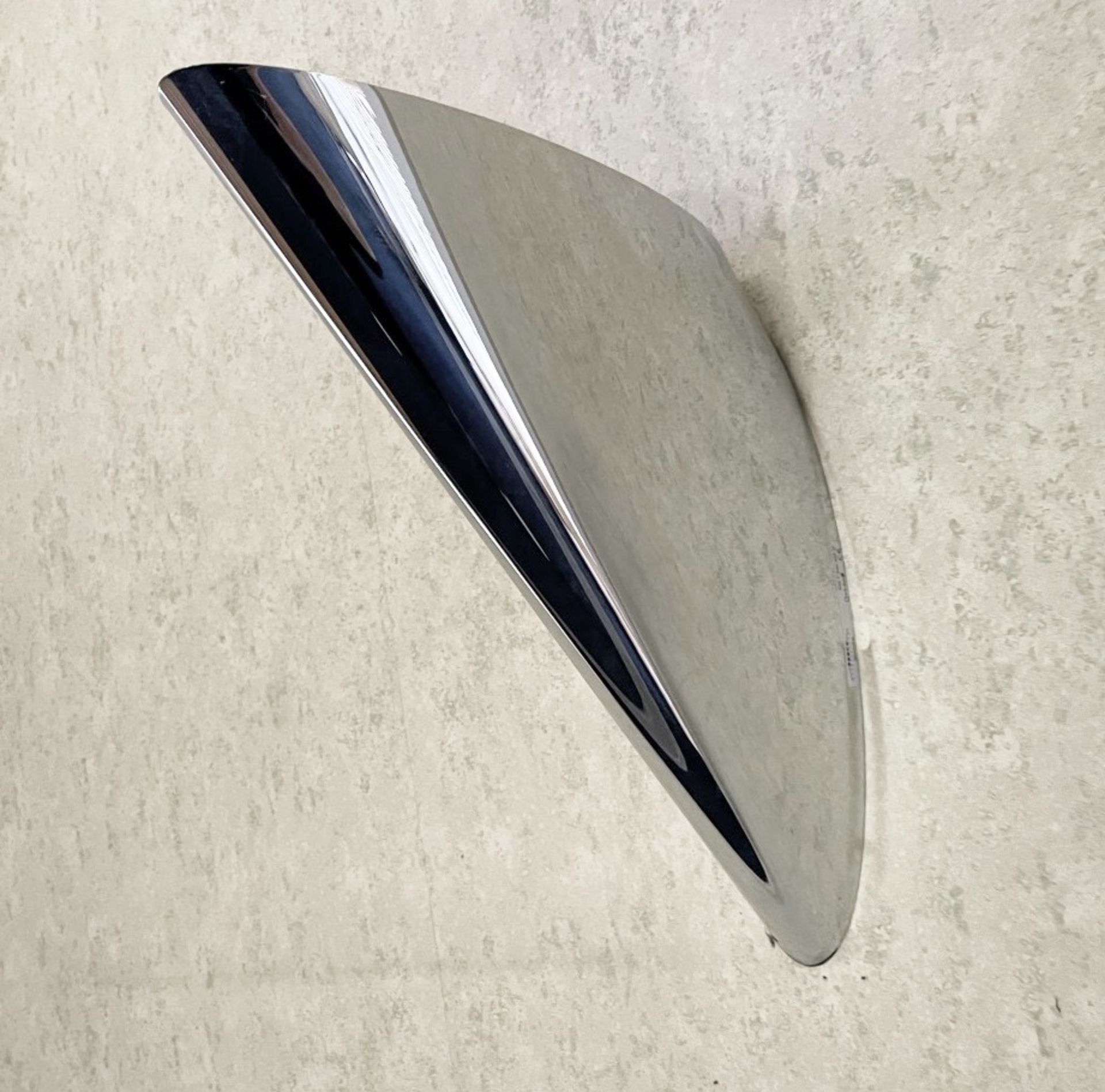 2 x Stylish Triangular Wall Uplighters With A Chrome Finish - Dimensions: 30 x 30cm&nbsp;-&nbs - Image 2 of 3