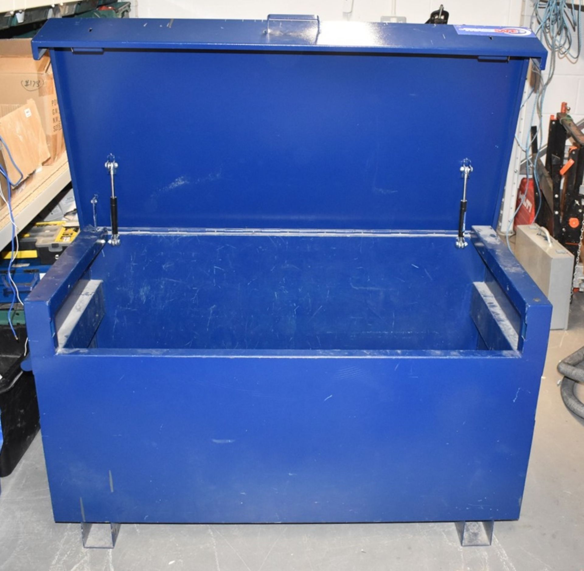 1 x Site Safe Tool Storage Chest - Ideal For Use on Worksites and Vans To Help Protect Your - Image 2 of 4