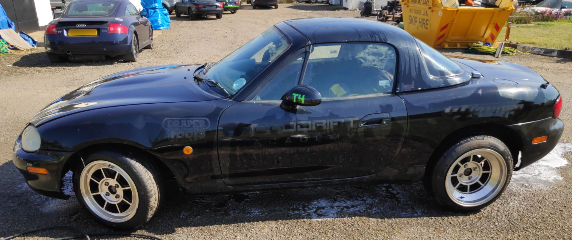 1 x 2000 Mazda MX5 Mk2 Drift Car - Includes 3 Extra Wheels/Tyres - Ref: T4 - CL682 - Location: Bedfo - Image 14 of 77