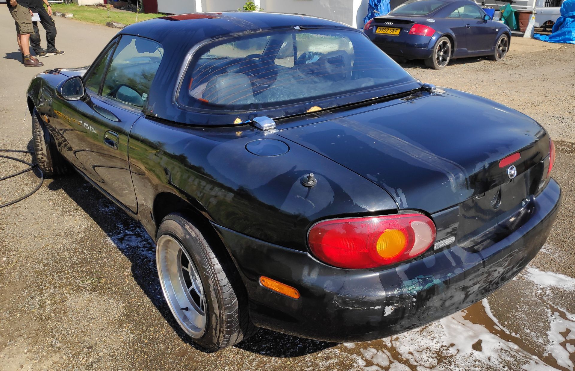 1 x 2000 Mazda MX5 Mk2 Drift Car - Includes 3 Extra Wheels/Tyres - Ref: T4 - CL682 - Location: Bedfo - Image 5 of 77