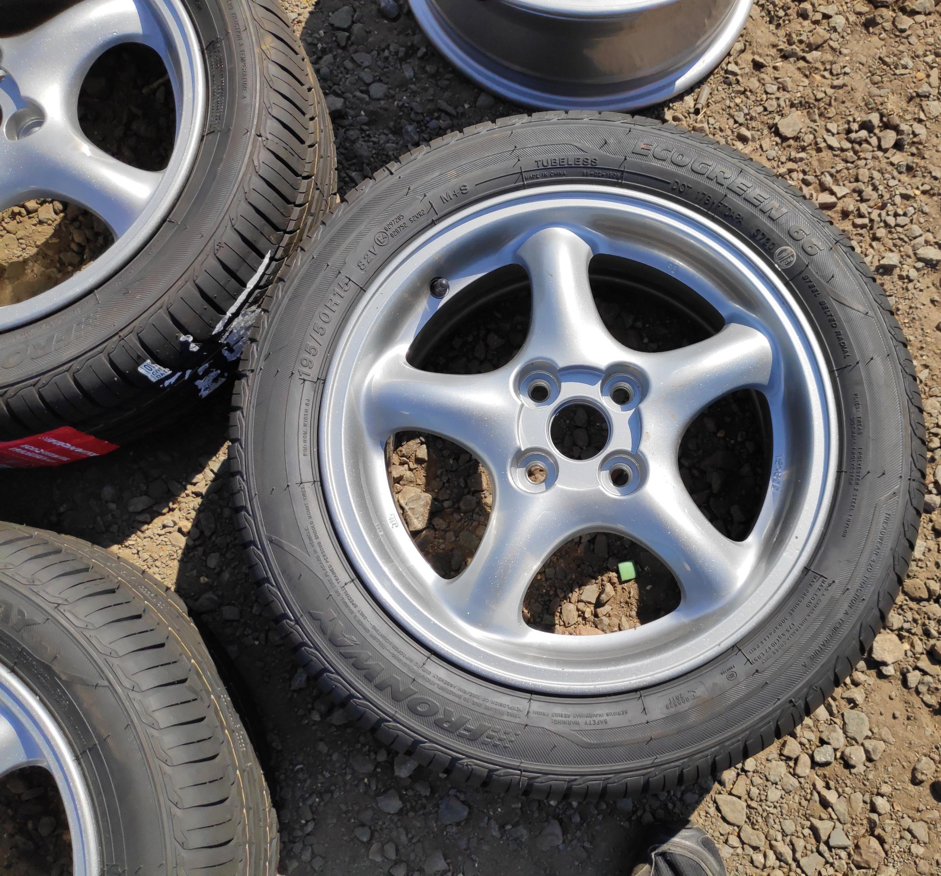 5 x Silver 5-Spoke 16x6 ET40 Standard Lightweight MX5 Wheels - 4 With New Tyres - CL682 - - Image 5 of 17