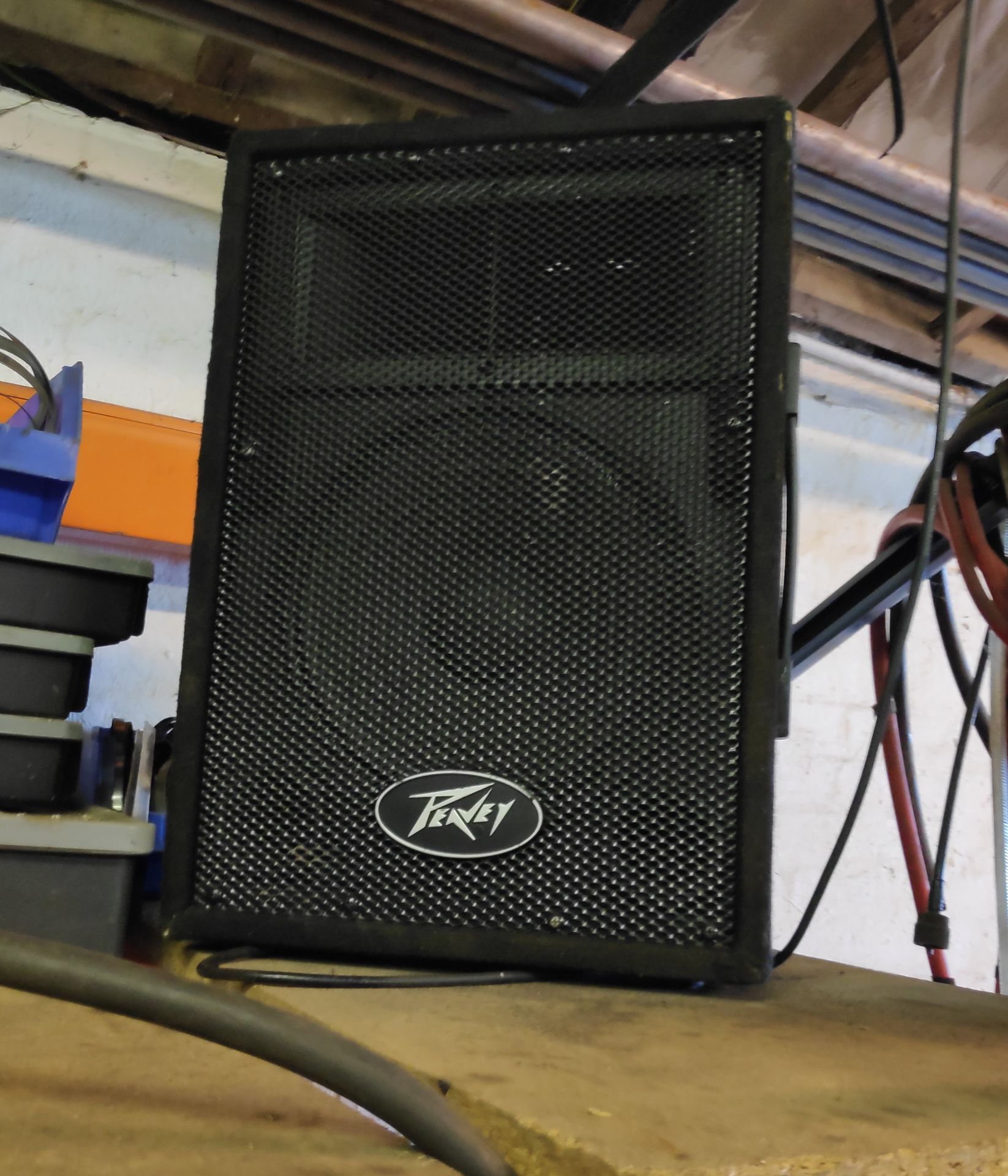 Peavey PVi4B 4-Channel Powered Mixer, 2 x Peavey Speakers And Speaker Stand - CL682 - Location: - Image 4 of 6