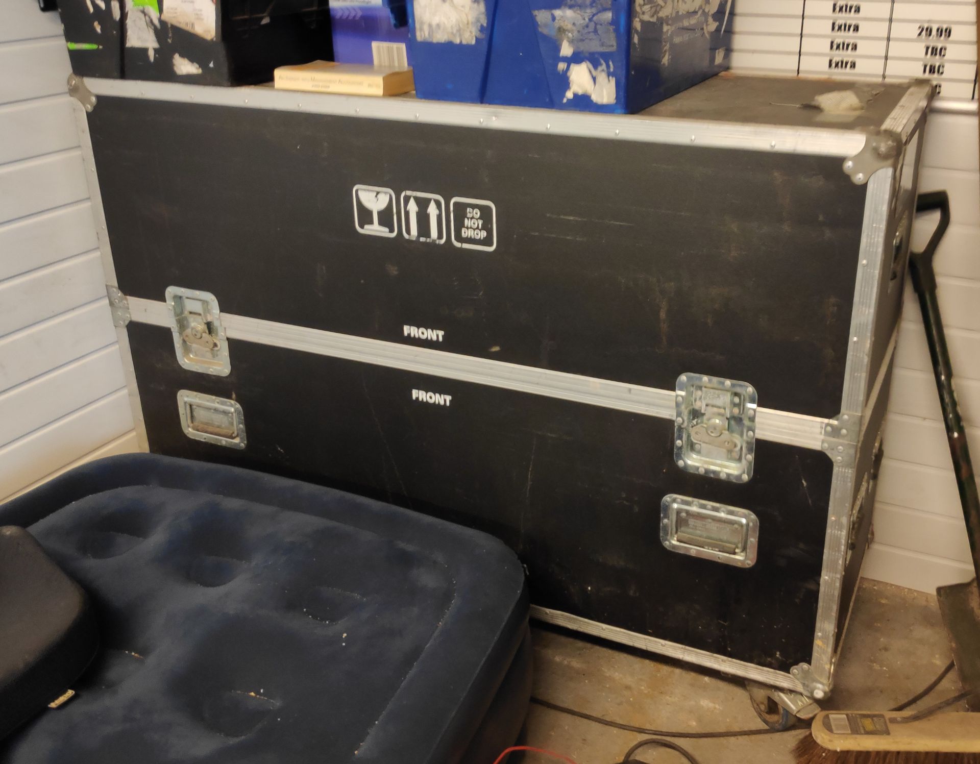 1 x Large Flight Case - CL682 - Location: Bedford NN29 - Image 3 of 4