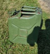 1 x 20L Green Jerry Can - CL682 - Location: Bedford NN29