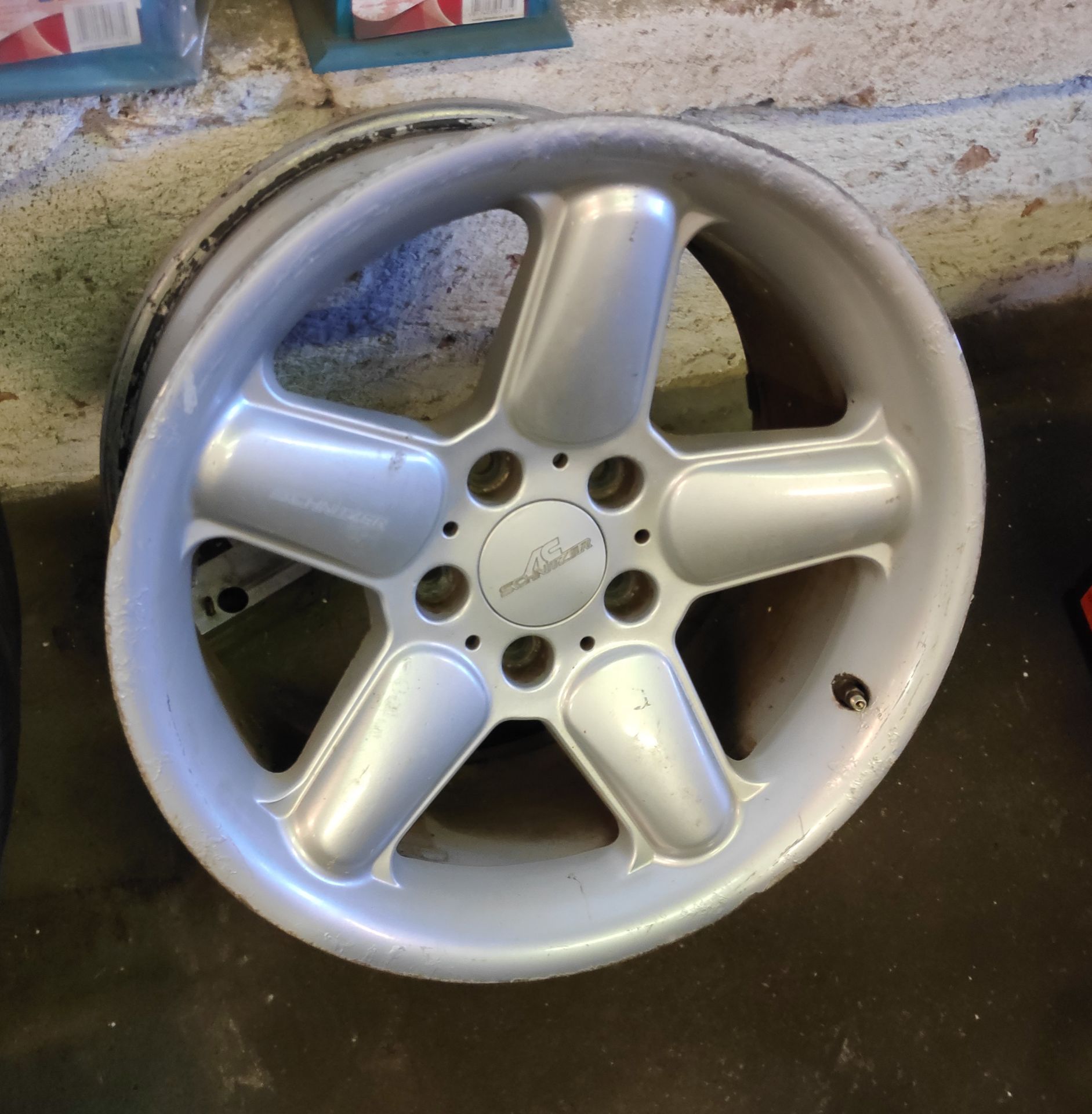 1 x AC Schnitzer Alloy Wheel - CL682 - Location: Bedford NN29