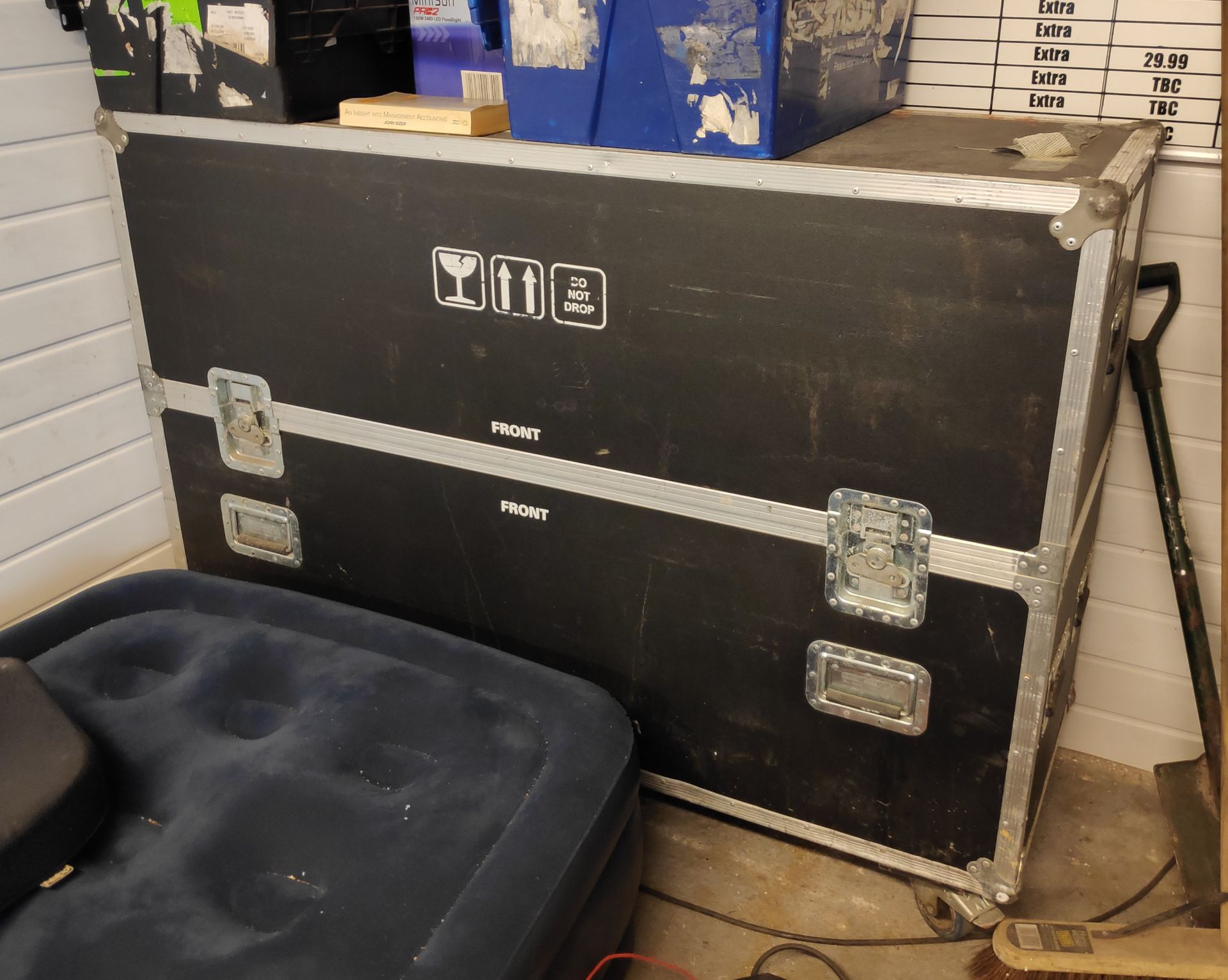 1 x Large Flight Case - CL682 - Location: Bedford NN29 - Image 2 of 4