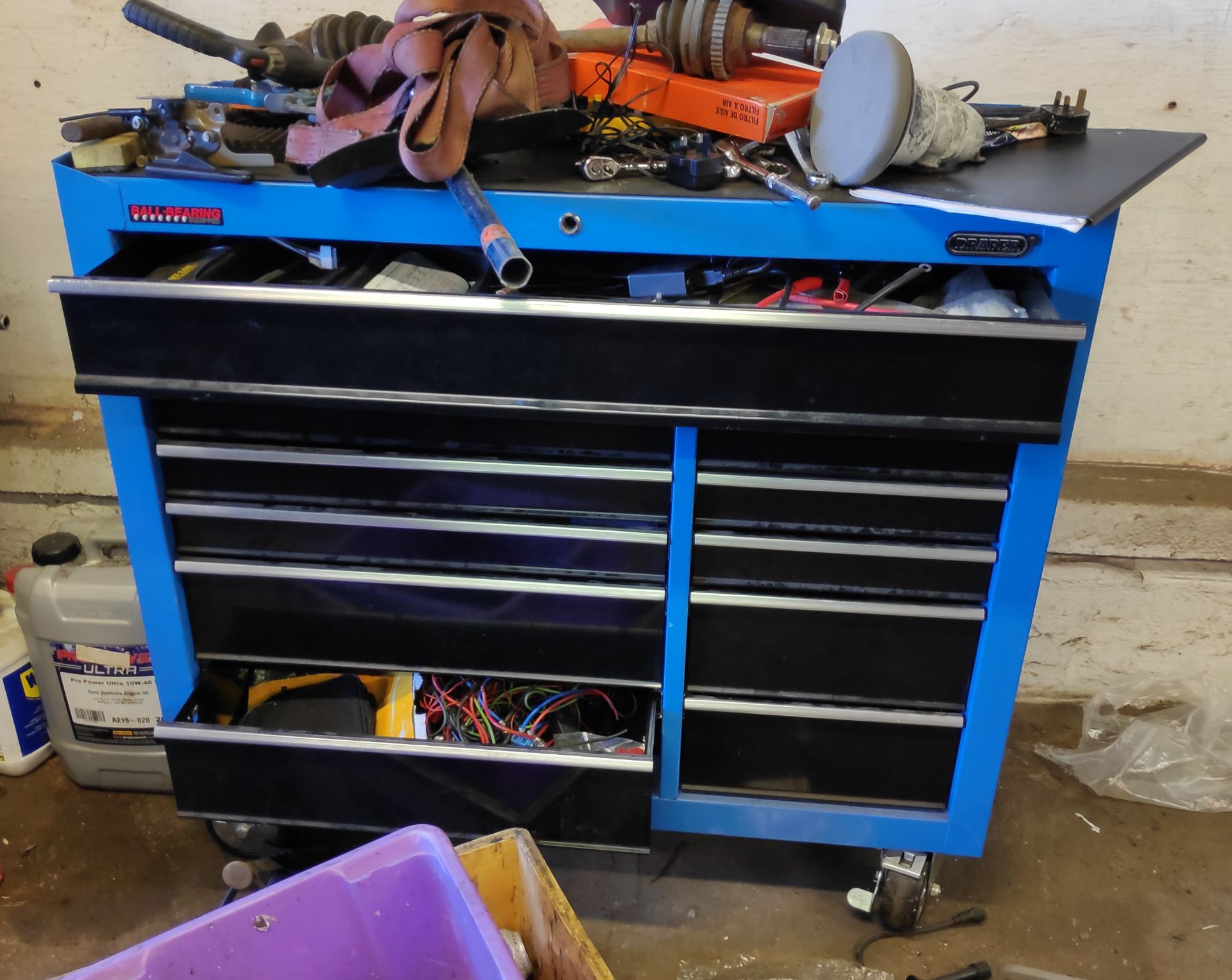 1 x Large Draper Tool Chest - CL682 - Location: Bedford NN29