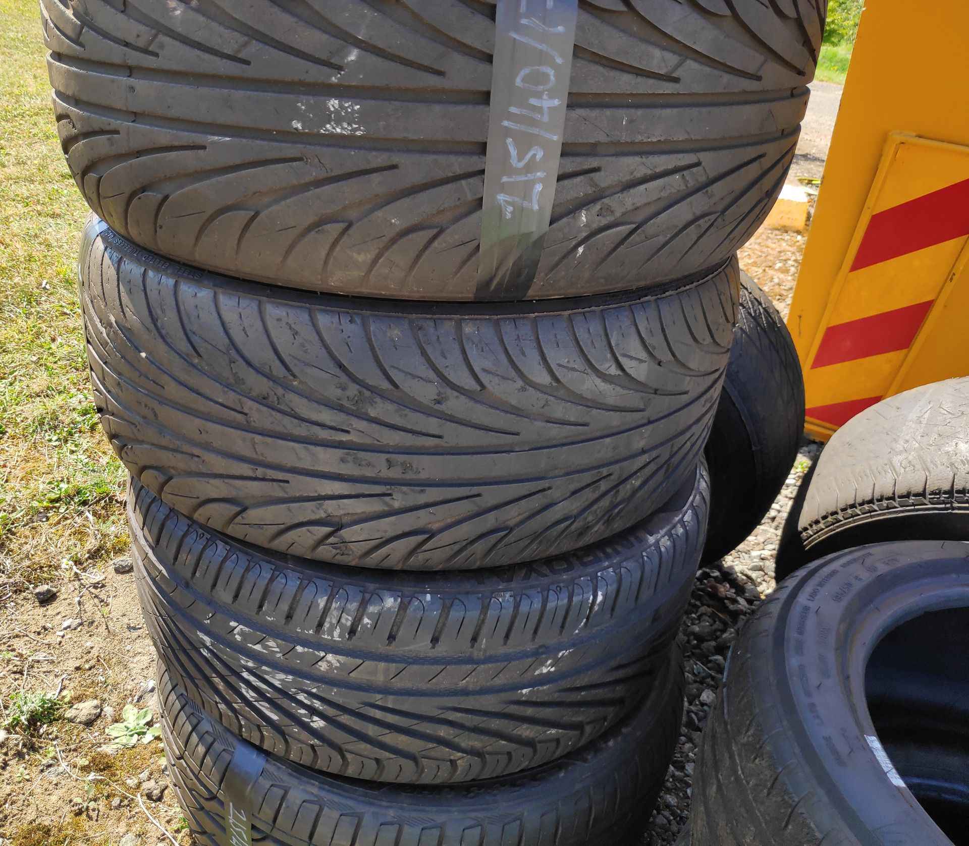 Stack of 11 Assorted Tyres - CL682 - Location: Bedford NN29 - Image 8 of 11