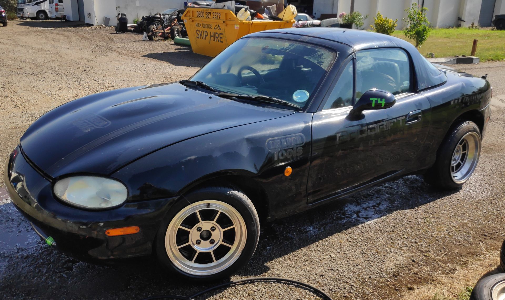 1 x 2000 Mazda MX5 Mk2 Drift Car - Includes 3 Extra Wheels/Tyres - Ref: T4 - CL682 - Location: Bedfo - Image 15 of 77
